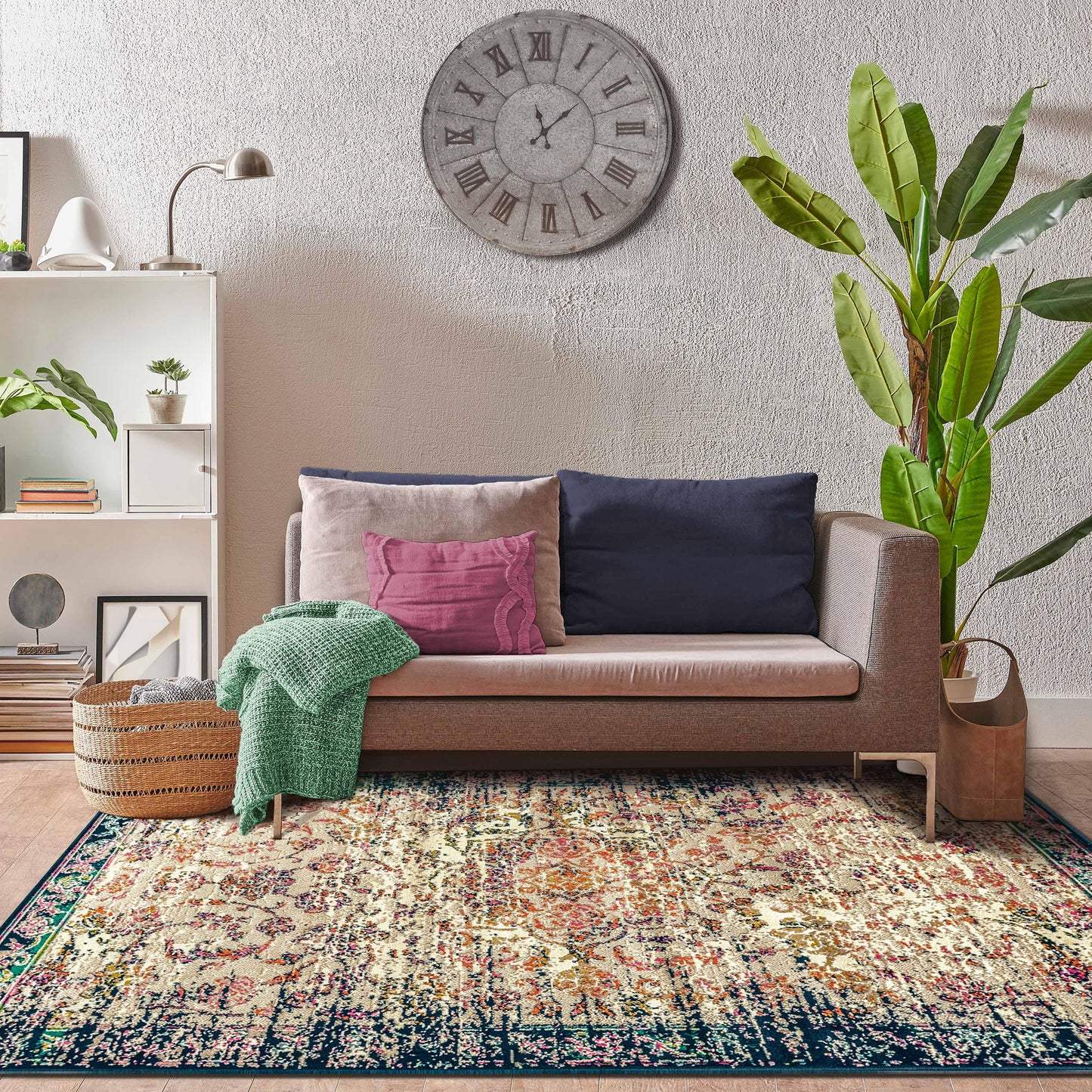 Superior Sorelle Distressed Floral Medallion Area Rug - Ivory