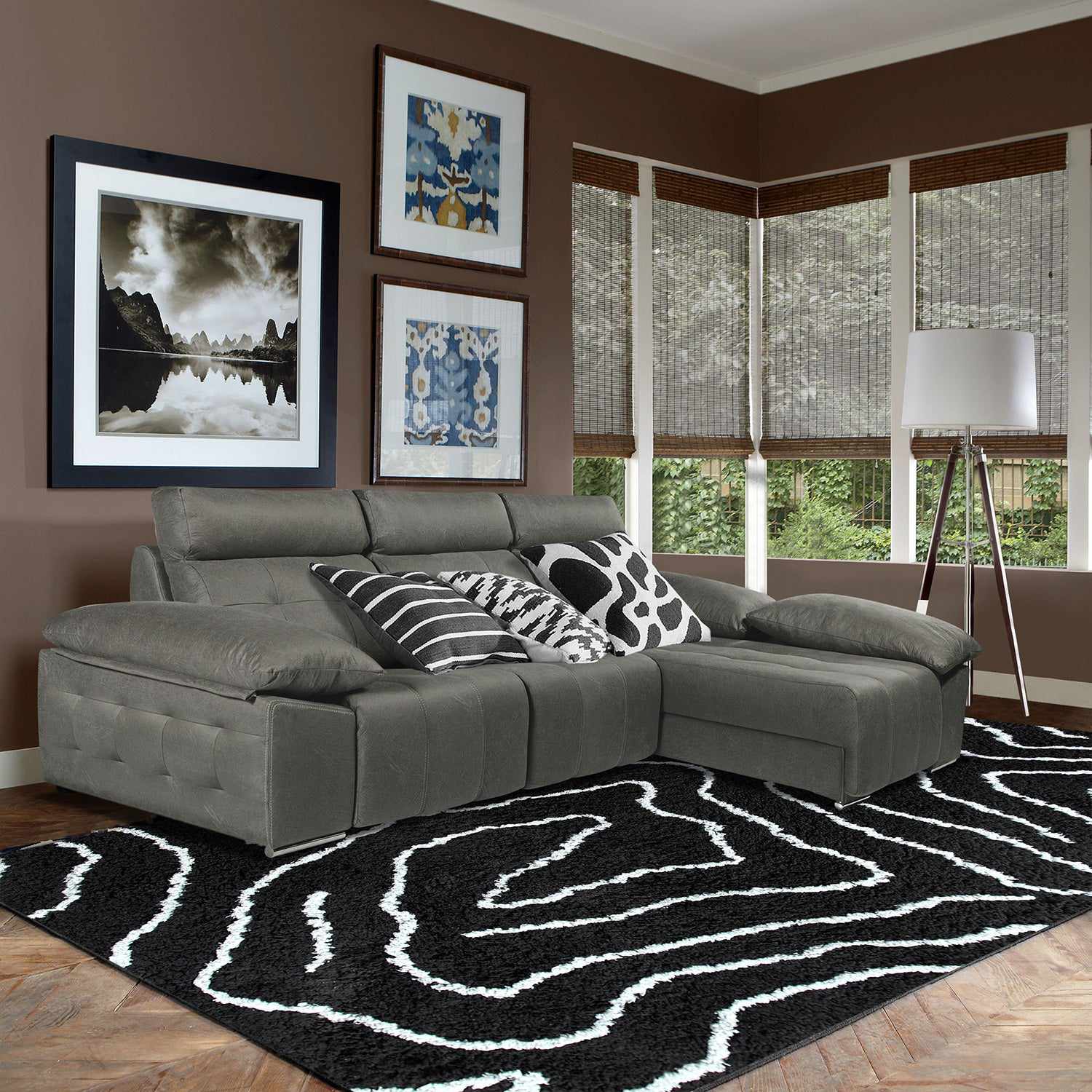 Superior Carleton Modern Handwoven Shag Area Rug - Black/Silver