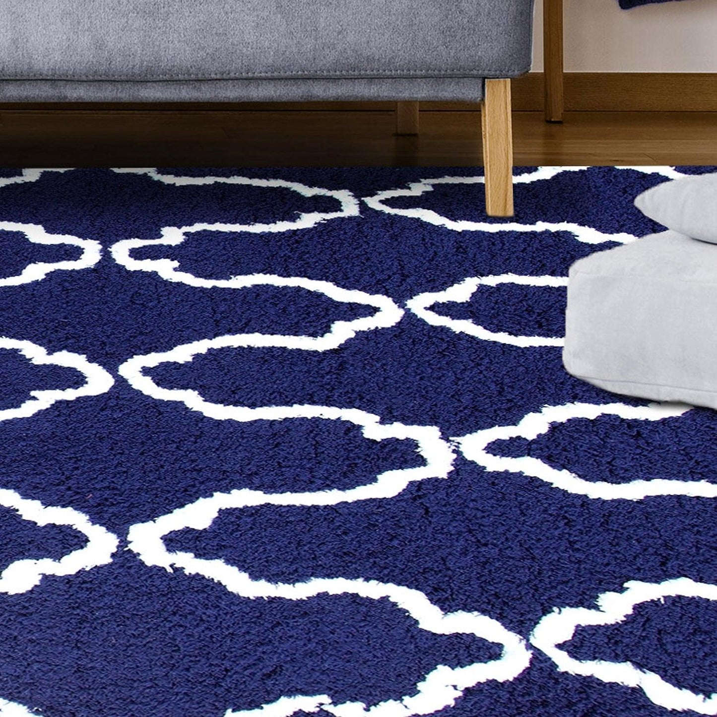  Superior Hand-Tufted Trellis Shag Area Rug - Navy Blue/White