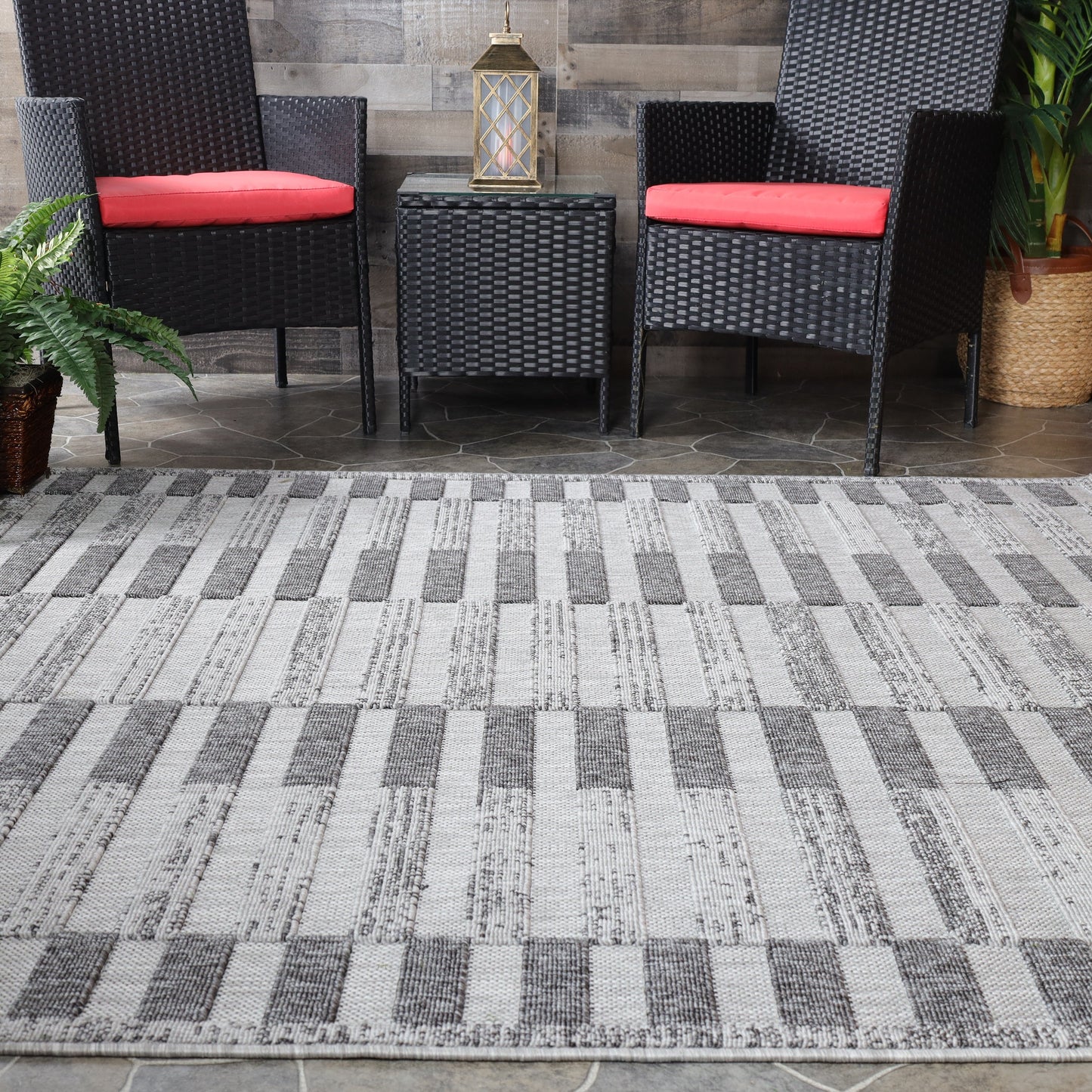 Superior Grayson Geometric Striped Modern Indoor/Outdoor Area Rug - Grey