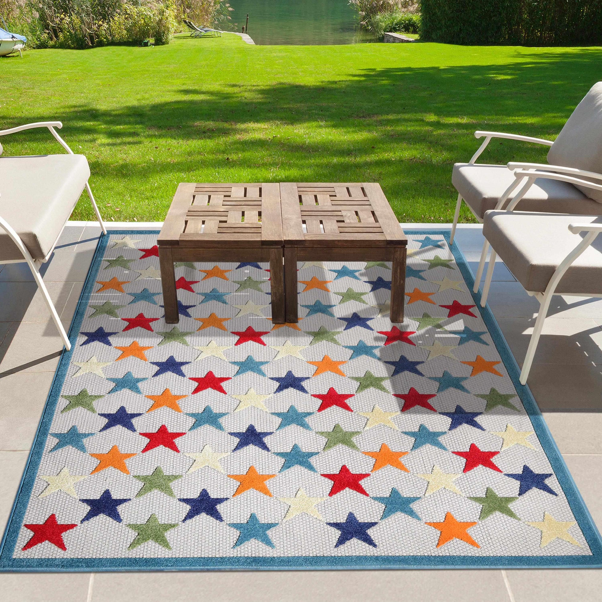 Superior Juniper Modern Stars Novelty Indoor/Outdoor Area Rug - Cream