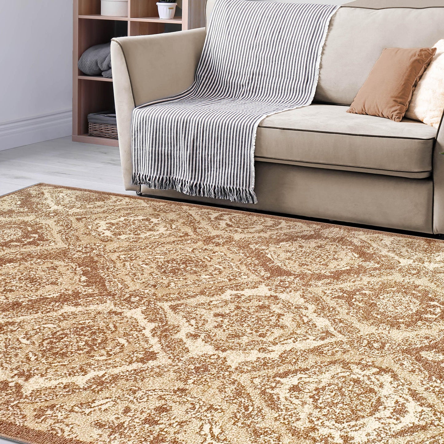  Superior Hayden Baroque Medallion Trellis Area Rug - Brown