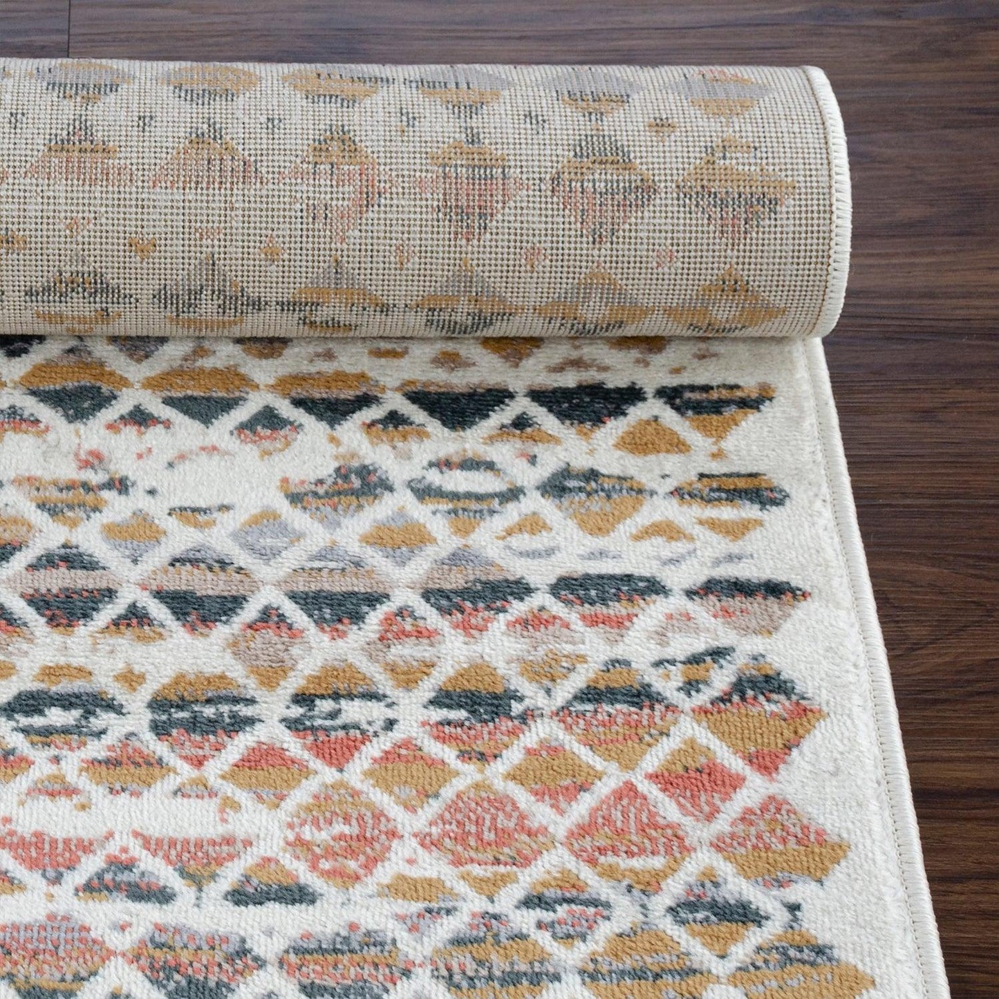 Superior Numair Abstract Geometric Diamonds Indoor Area Rug