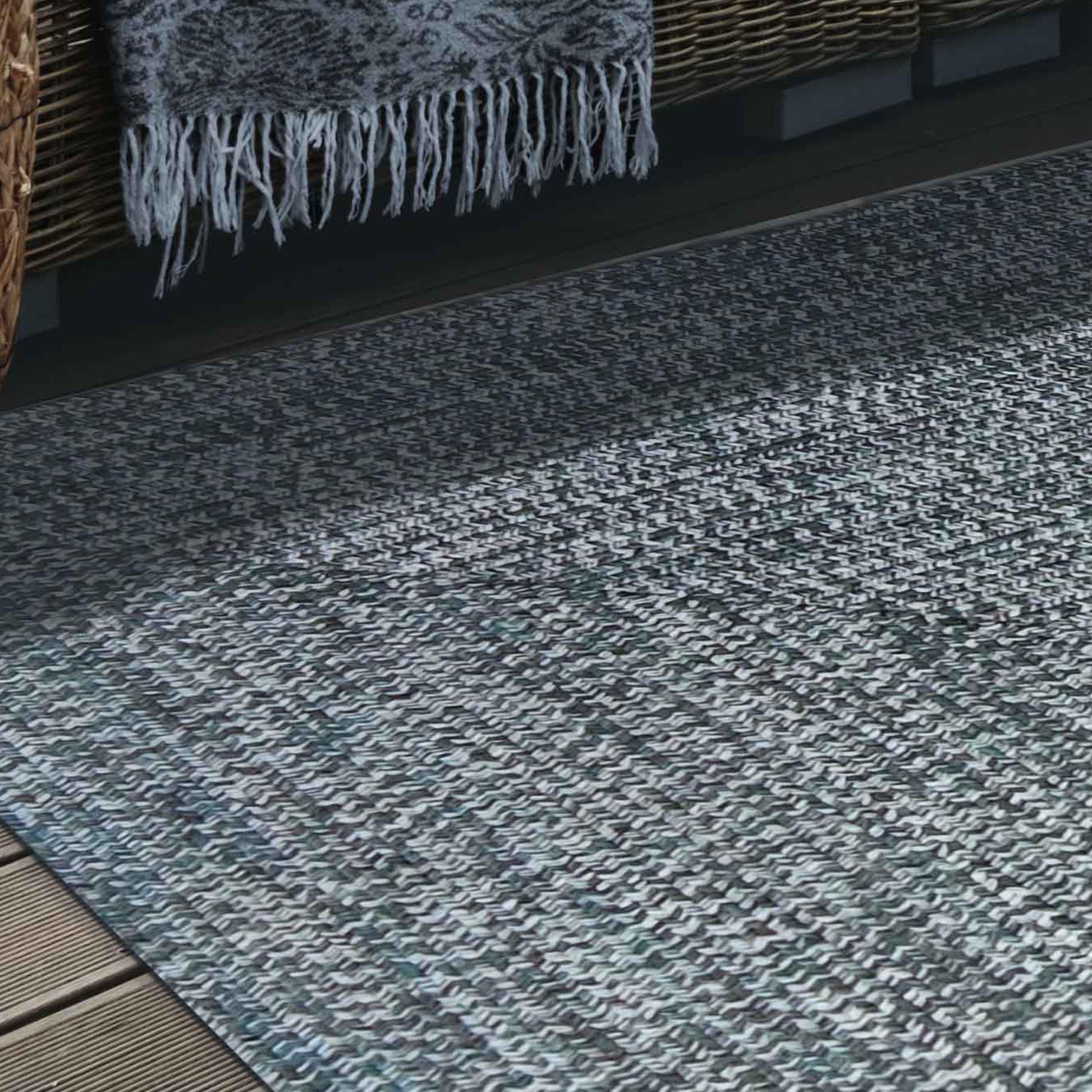 Multi Toned Braided Area Rug Bohemian Indoor Outdoor Rugs - LagoonBreeze-White