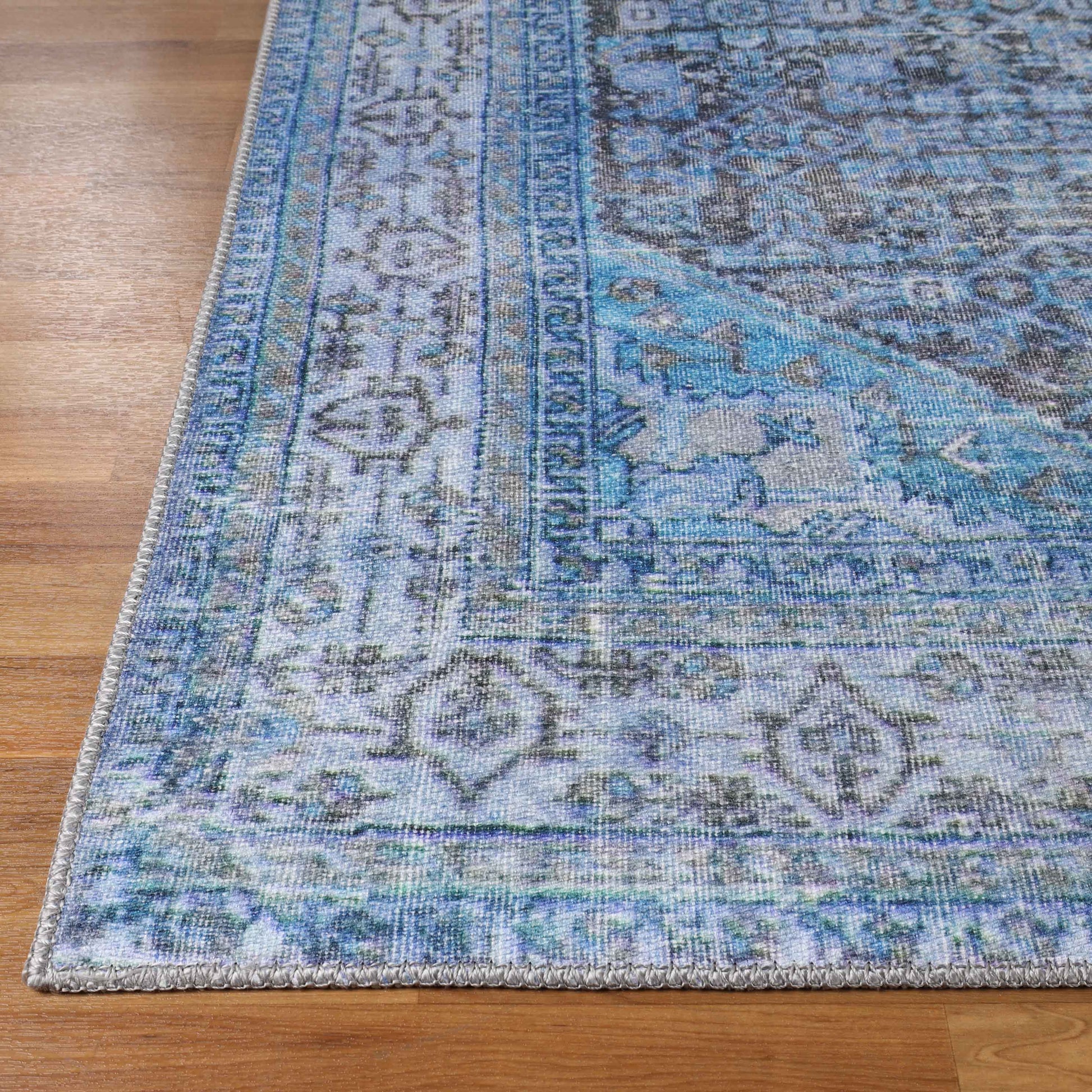 Traditional Oriental Medallion Power-Loomed Indoor Area Rug - Azure