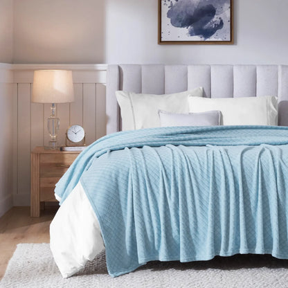 Alaska Diamond Fleece Plush Ultra-Soft Fluffy Blanket