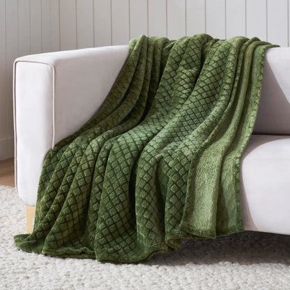Alaska Diamond Fleece Plush Ultra-Soft Fluffy Blanket