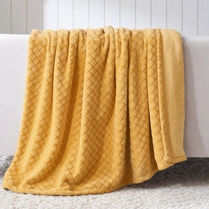 Alaska Diamond Fleece Plush Ultra-Soft Fluffy Blanket