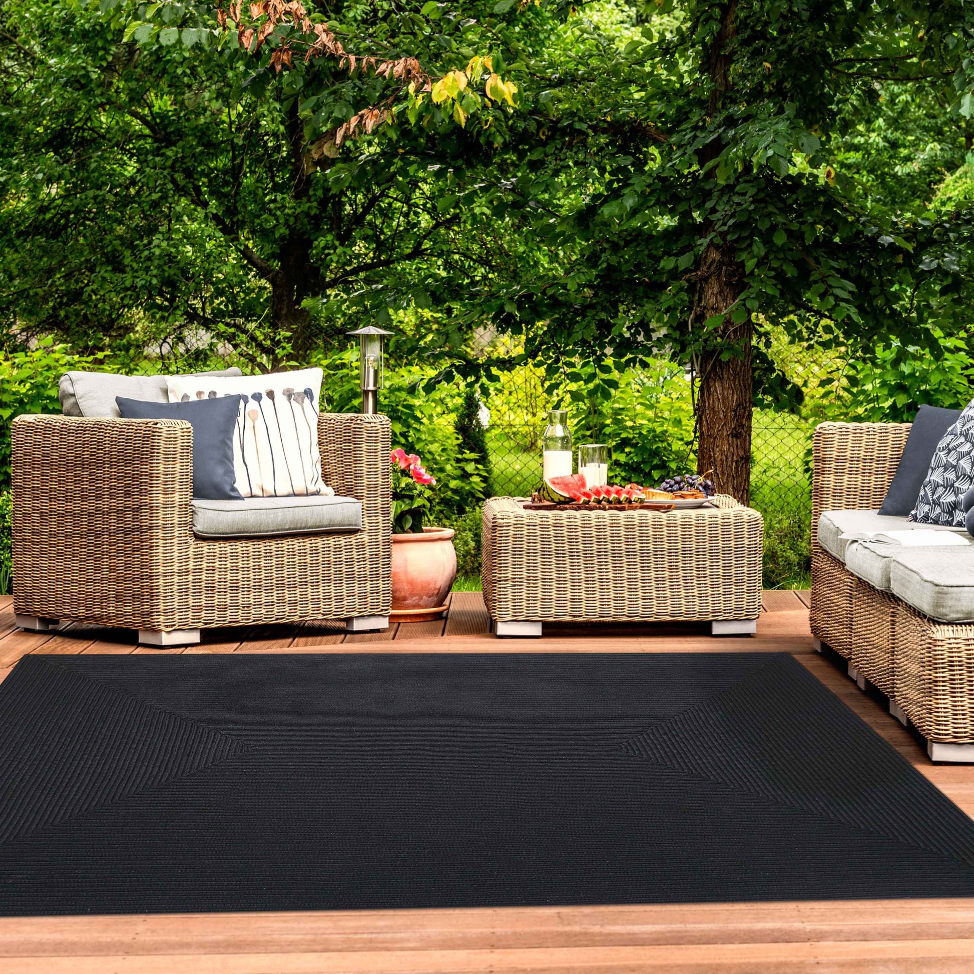 Bohemian Indoor Outdoor Rugs Solid Rectangle Braided Area Rug - Black