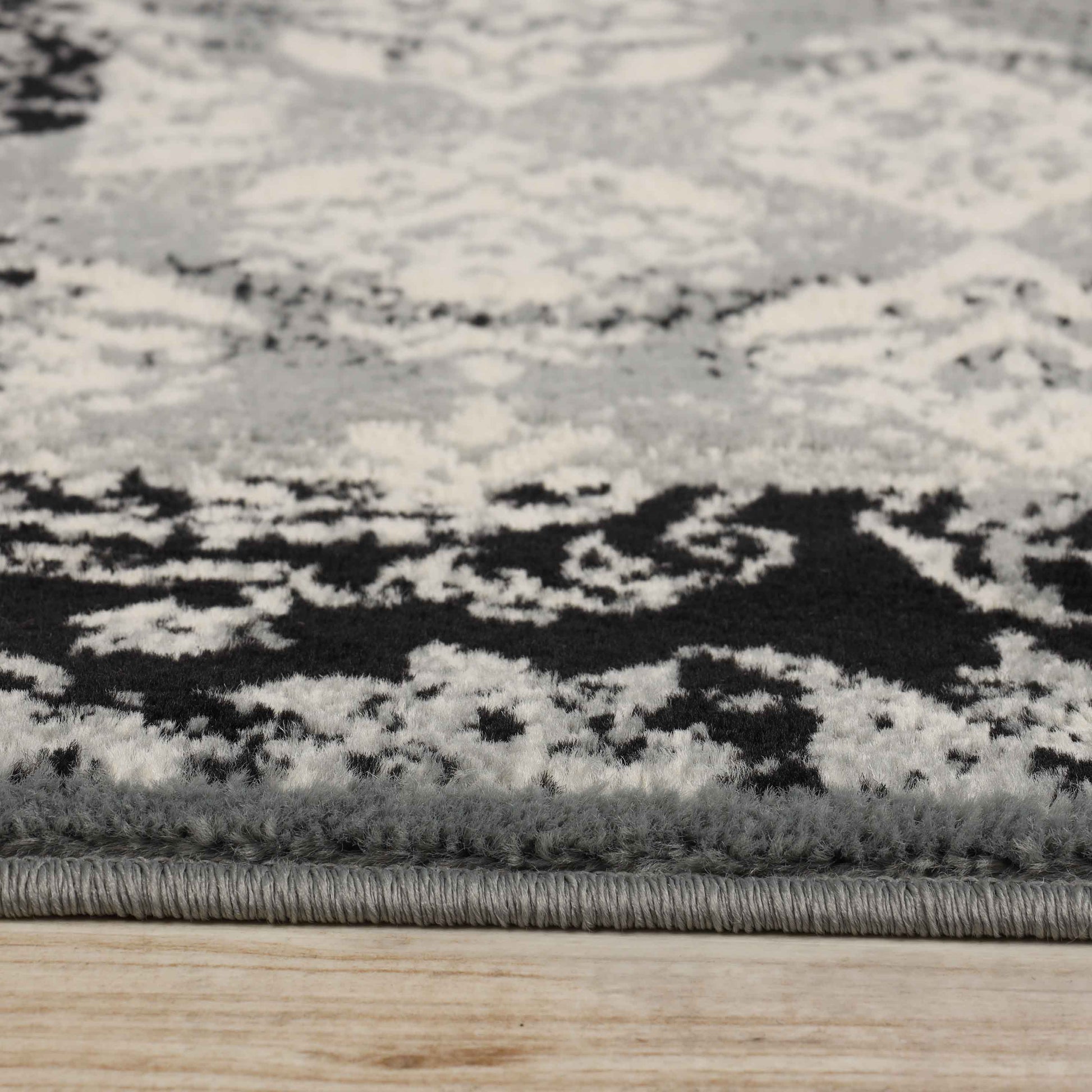 Mystique Distressed Damask Contemporary Area Rug - Black