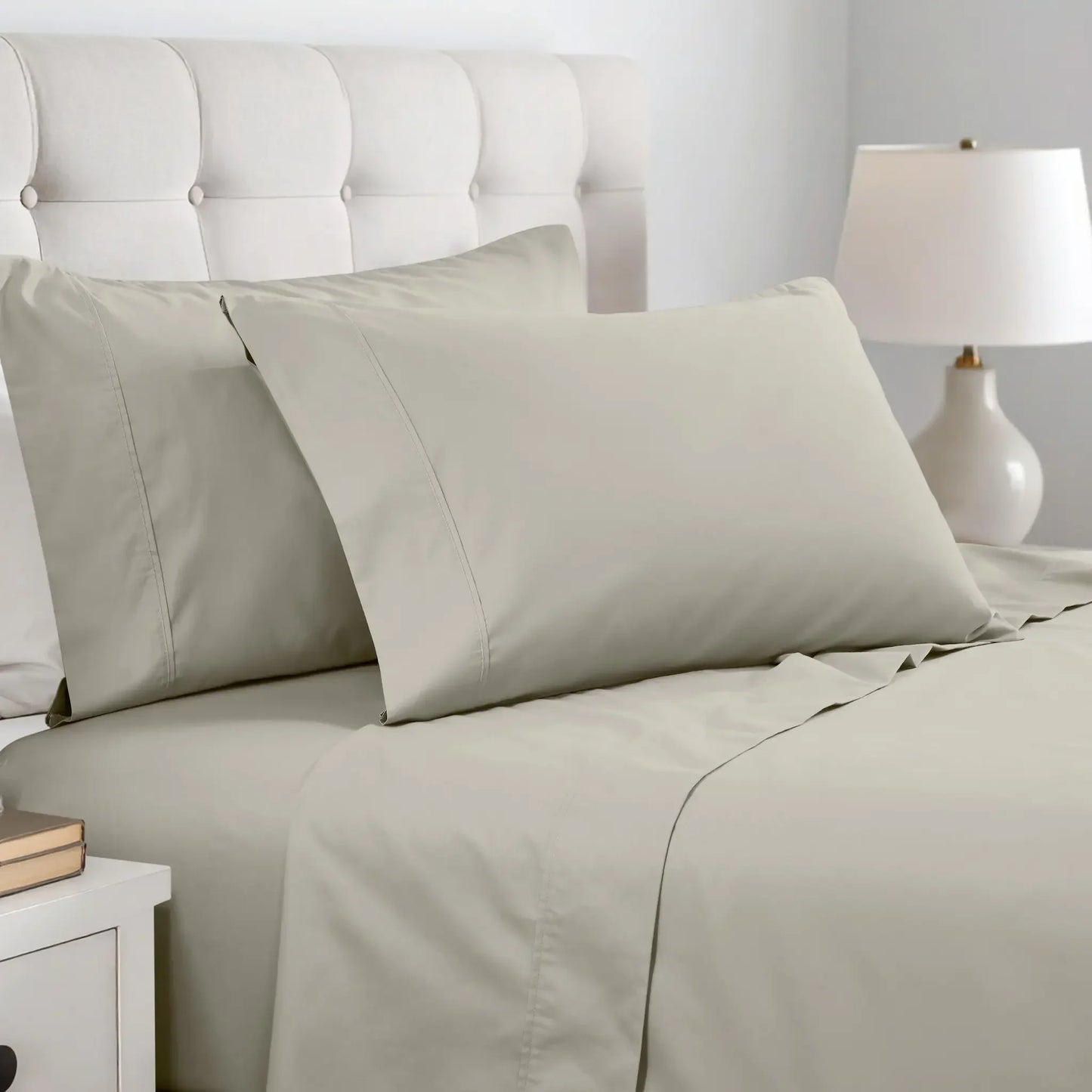 600 Thread Count Cotton Blend Solid Pillowcase Set