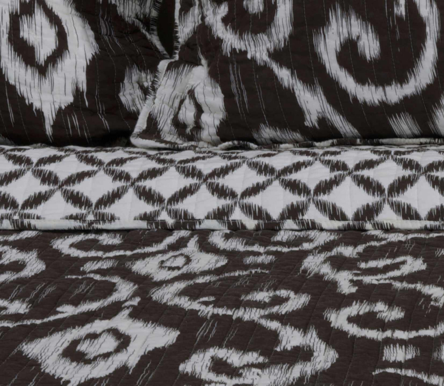 Cambridge Ikat 3-Piece Quilt Set - Brown