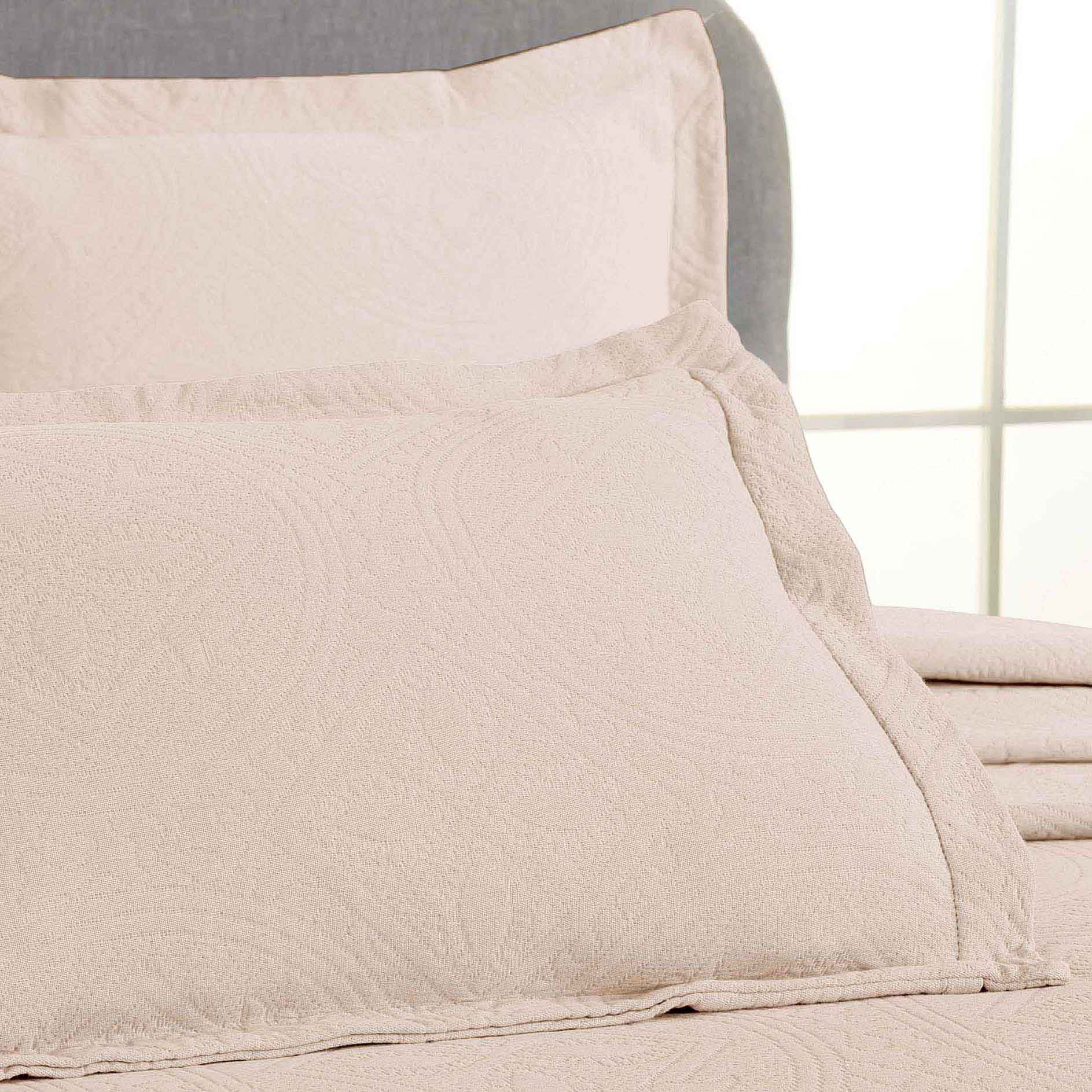 Celtic Circle Cotton Jacquard Matelasse Bedspread Set - Bisque