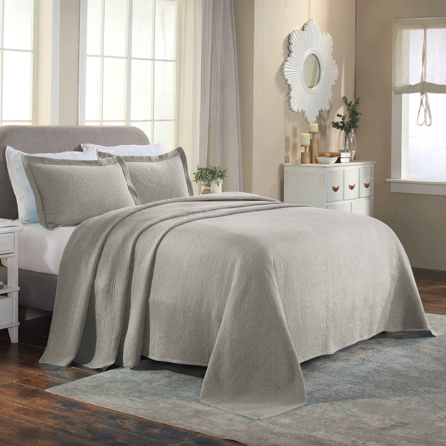 Celtic Circle Cotton Jacquard Matelasse Bedspread Set - Platinum