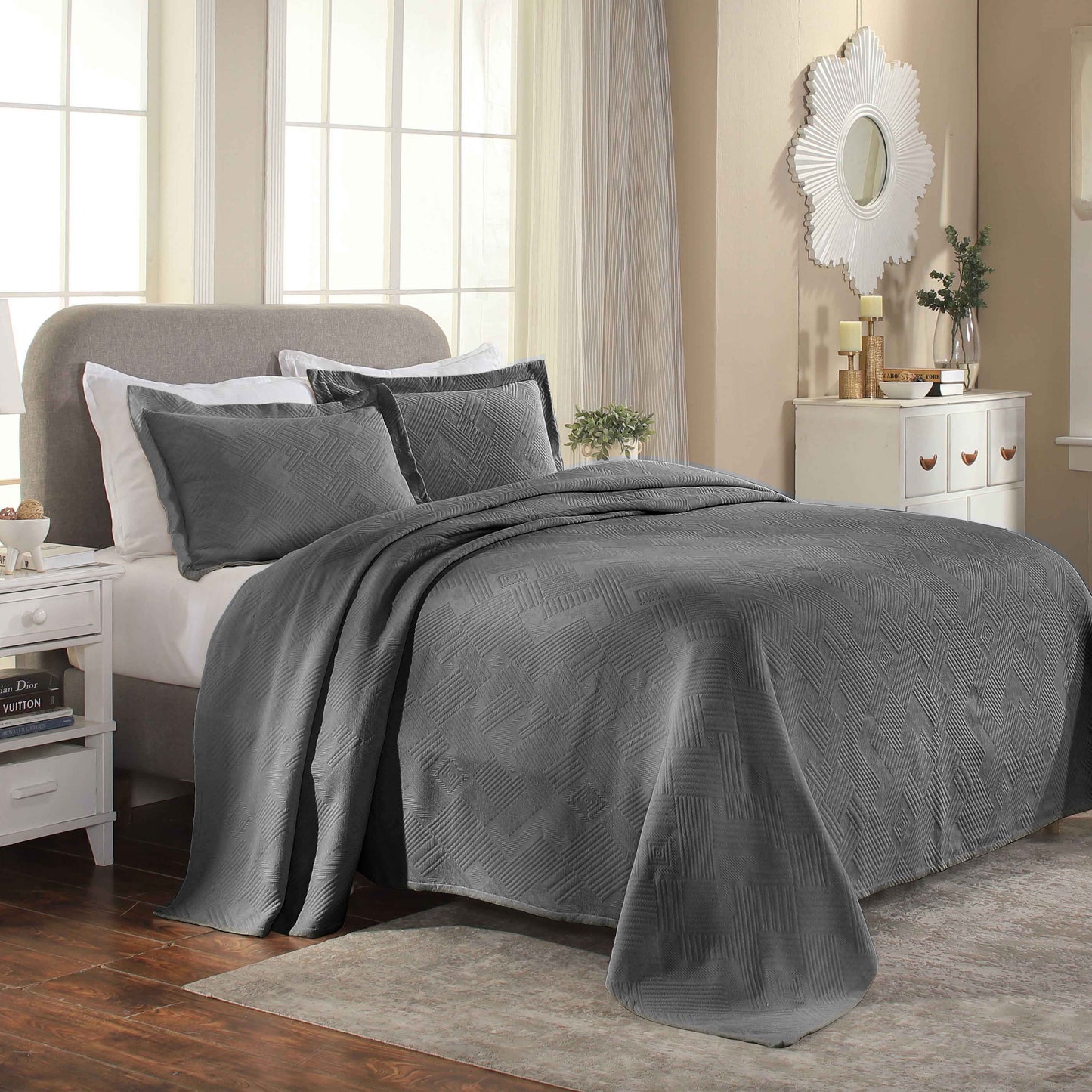 Cotton Jacquard Matelassé Scalloped Geometric Fret Bedspread Set - Charcoal