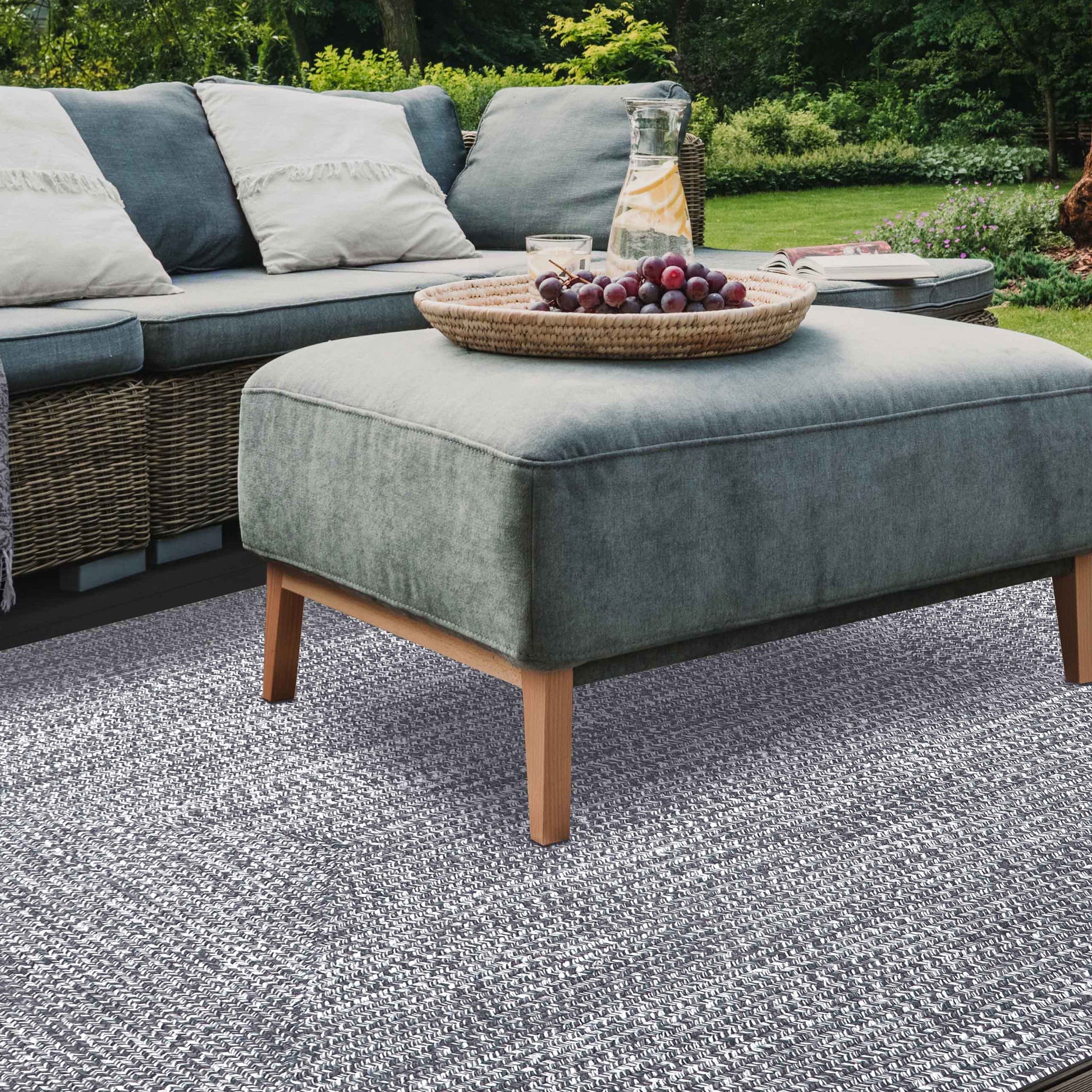 Multi Toned Braided Area Rug Bohemian Indoor Outdoor Rugs - Charcoal-White