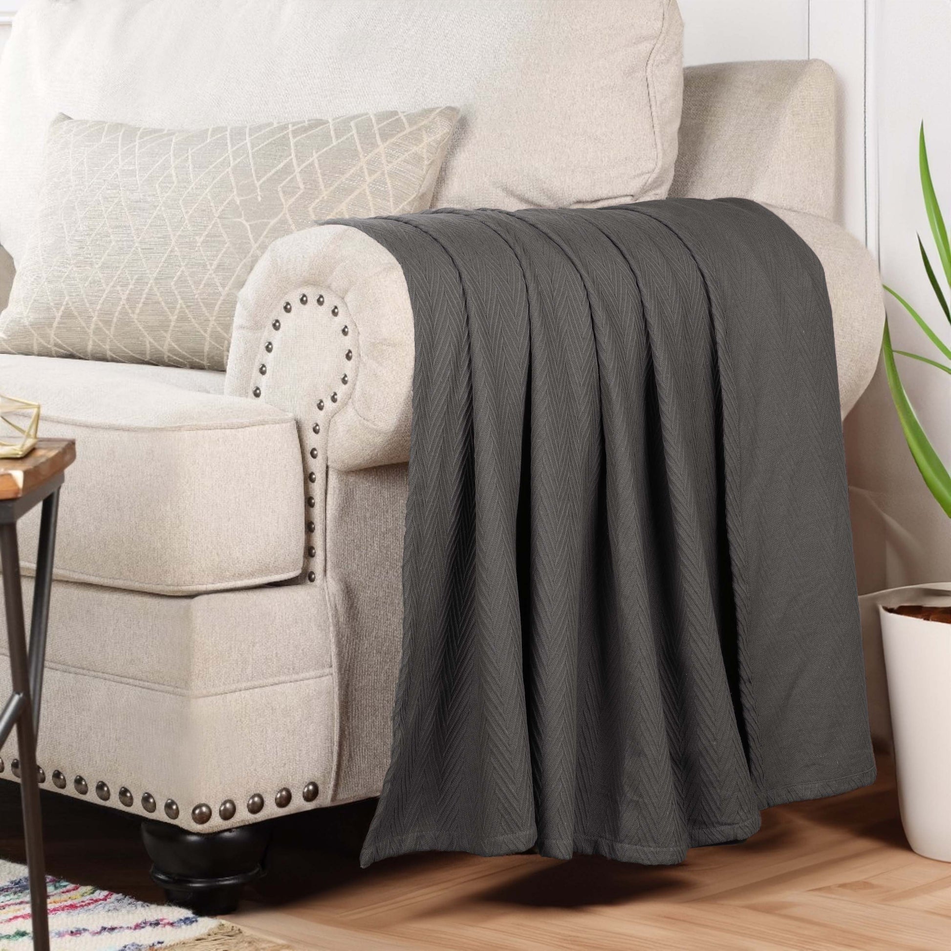 Chevron All-Season Cotton Blanket - Charcoal