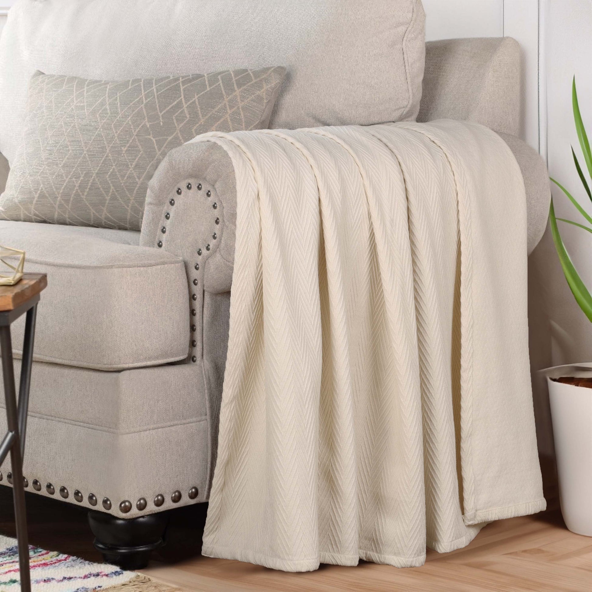 Chevron All-Season Cotton Blanket - Ivory
