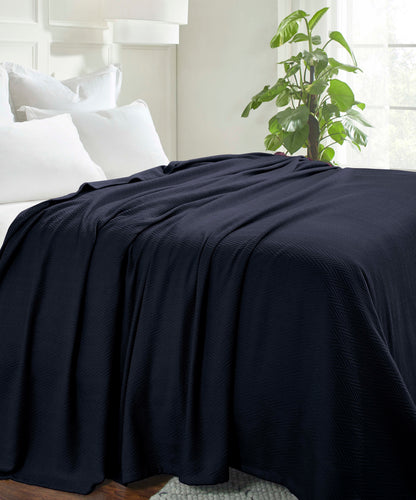 Chevron All-Season Cotton Blanket - Navy Blue