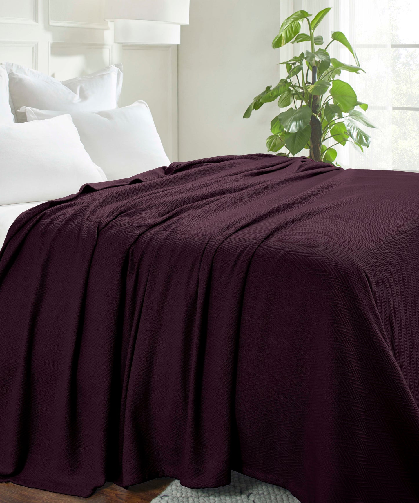 Chevron All-Season Cotton Blanket - Plum