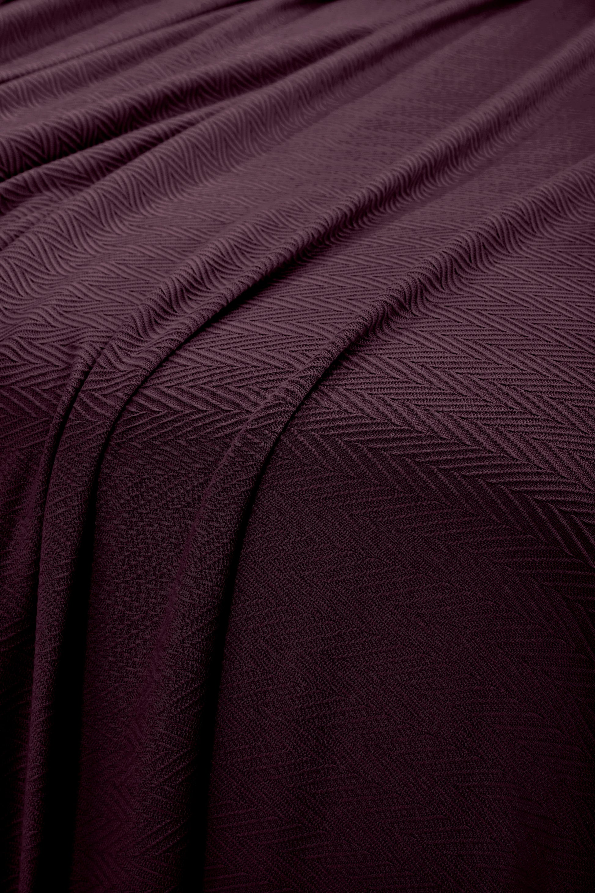 Chevron All-Season Cotton Blanket - Plum