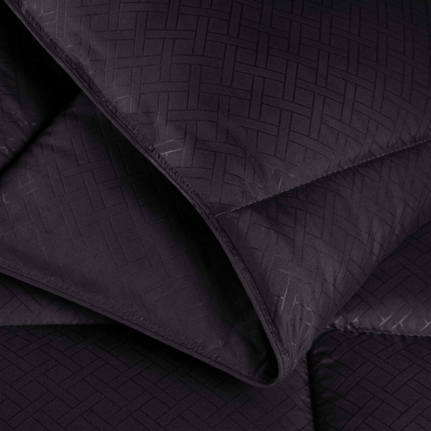 Monochrome Basketweave Plush Microfiber Down Alternative Comforter - Black