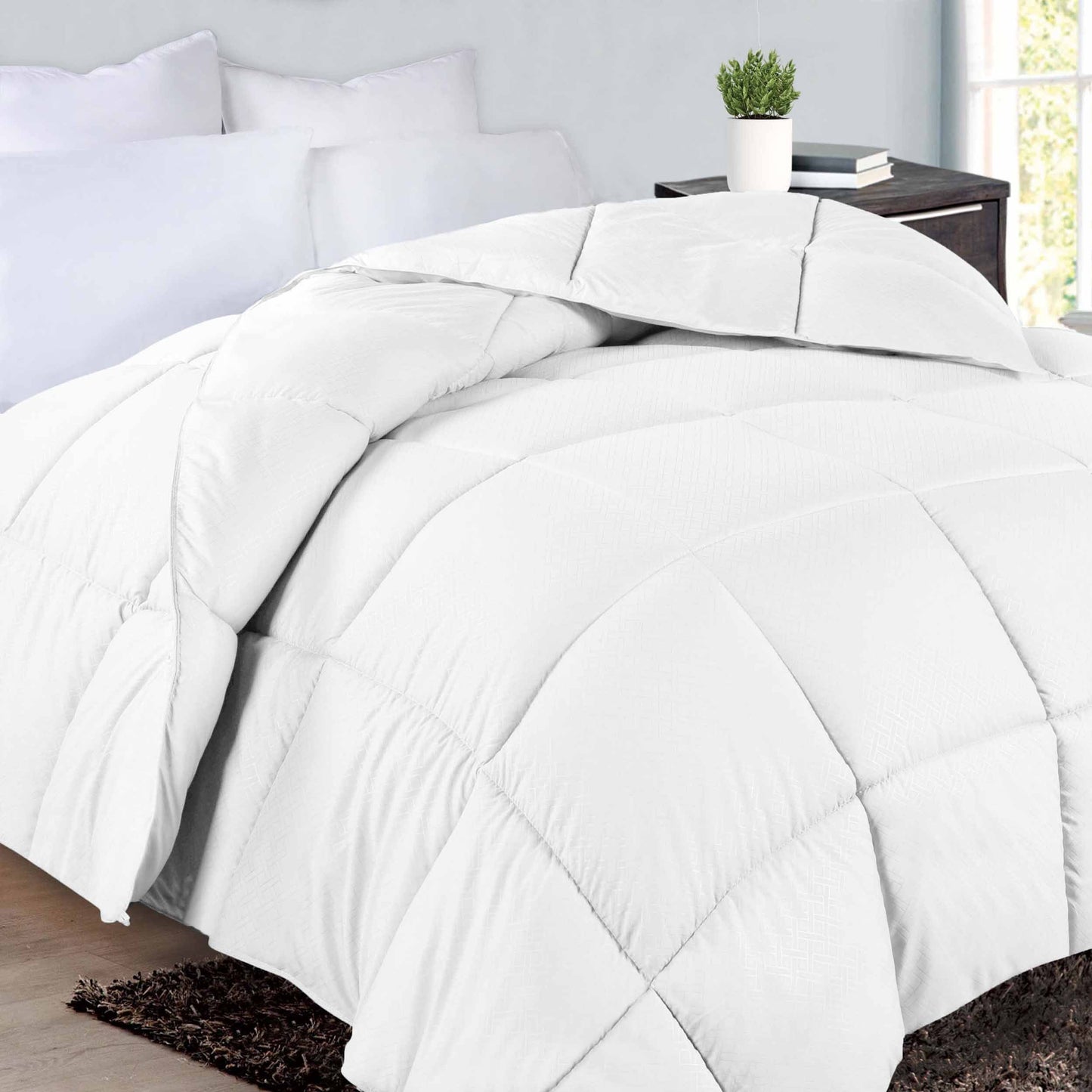 Monochrome Basketweave Plush Microfiber Down Alternative Comforter - White