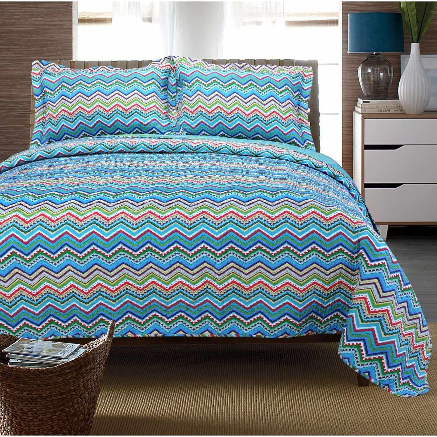 Cotton Modern Geometric Zig Zag Reversible Quilt and Sham Set - Blue