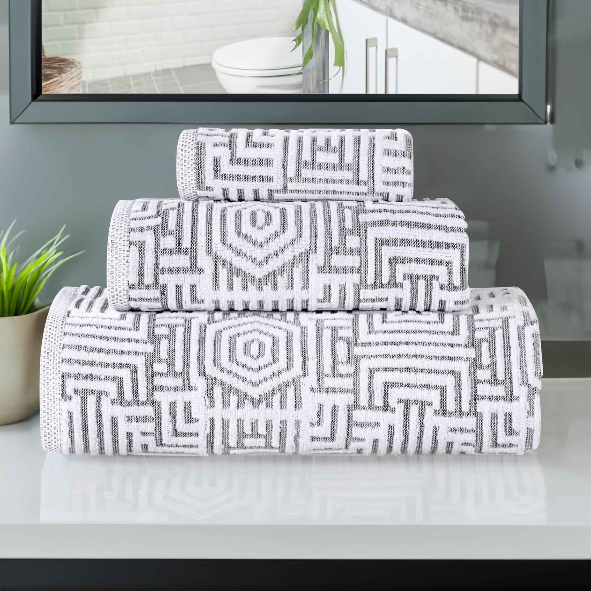 Cotton Modern Geometric Jacquard Plush Absorbent 3-Piece Towel Set - Charcoal