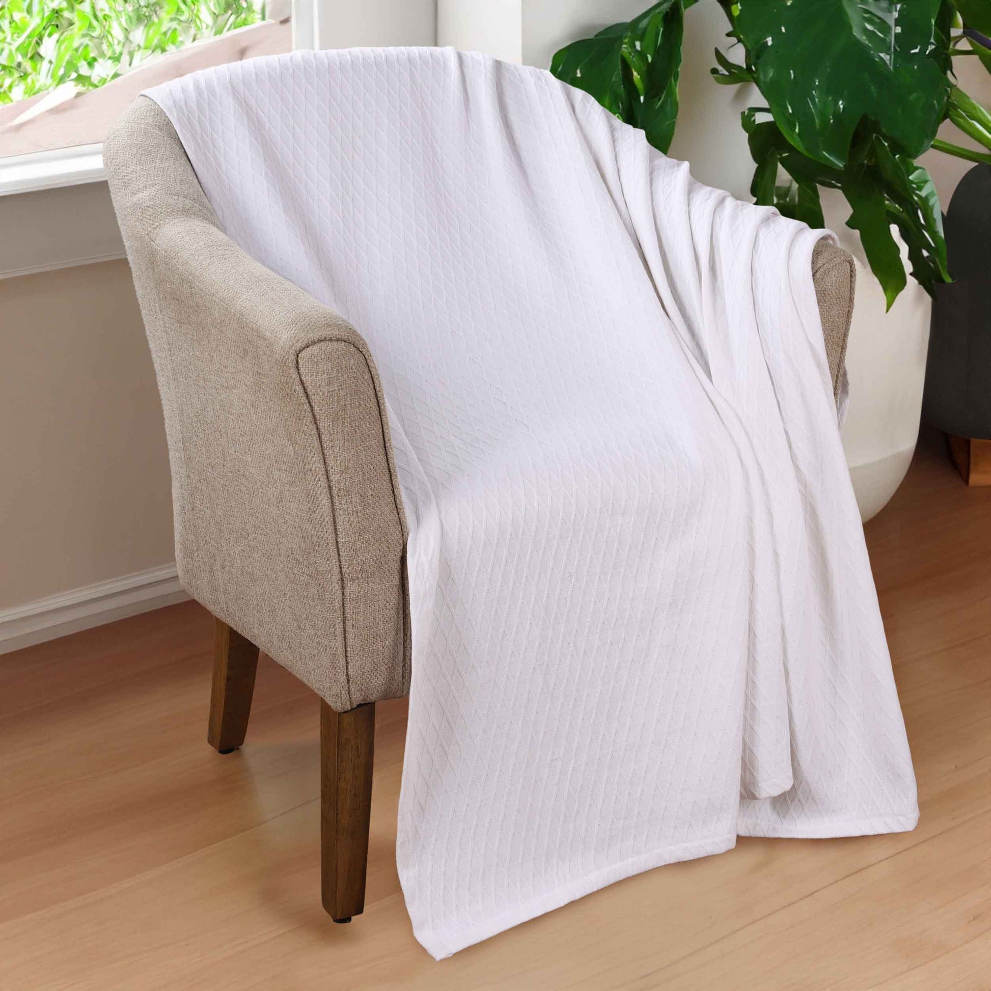 Diamond All-Season Cotton Blanket - White