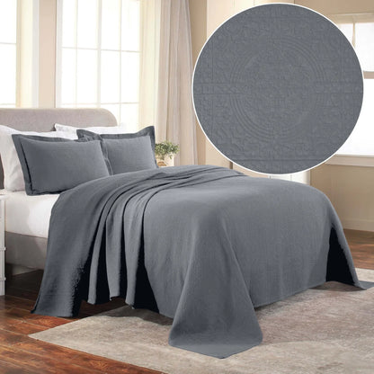 Fleur De Lis Jacquard Matelassé Cotton Medallion Bedspread Set