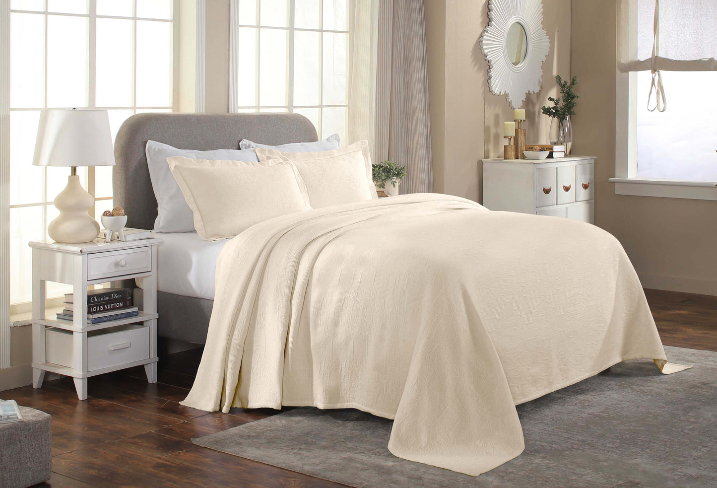 Florin Cotton Matelasse Weave Jacquard Scroll Medallion Bedspread Set - Ivory