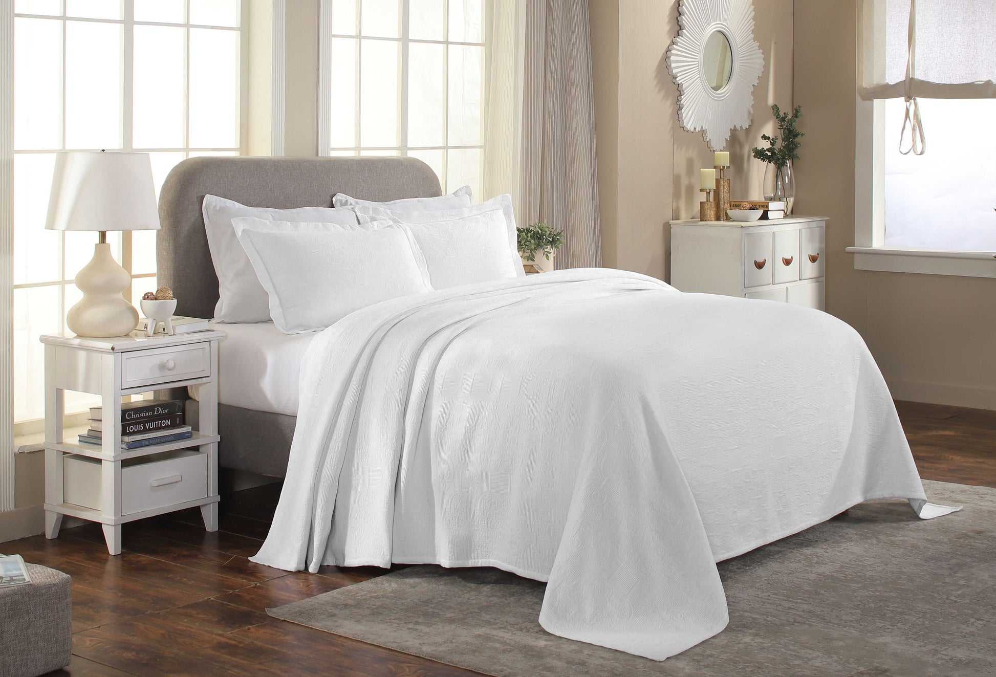 Florin Cotton Matelasse Weave Jacquard Scroll Medallion Bedspread Set - White