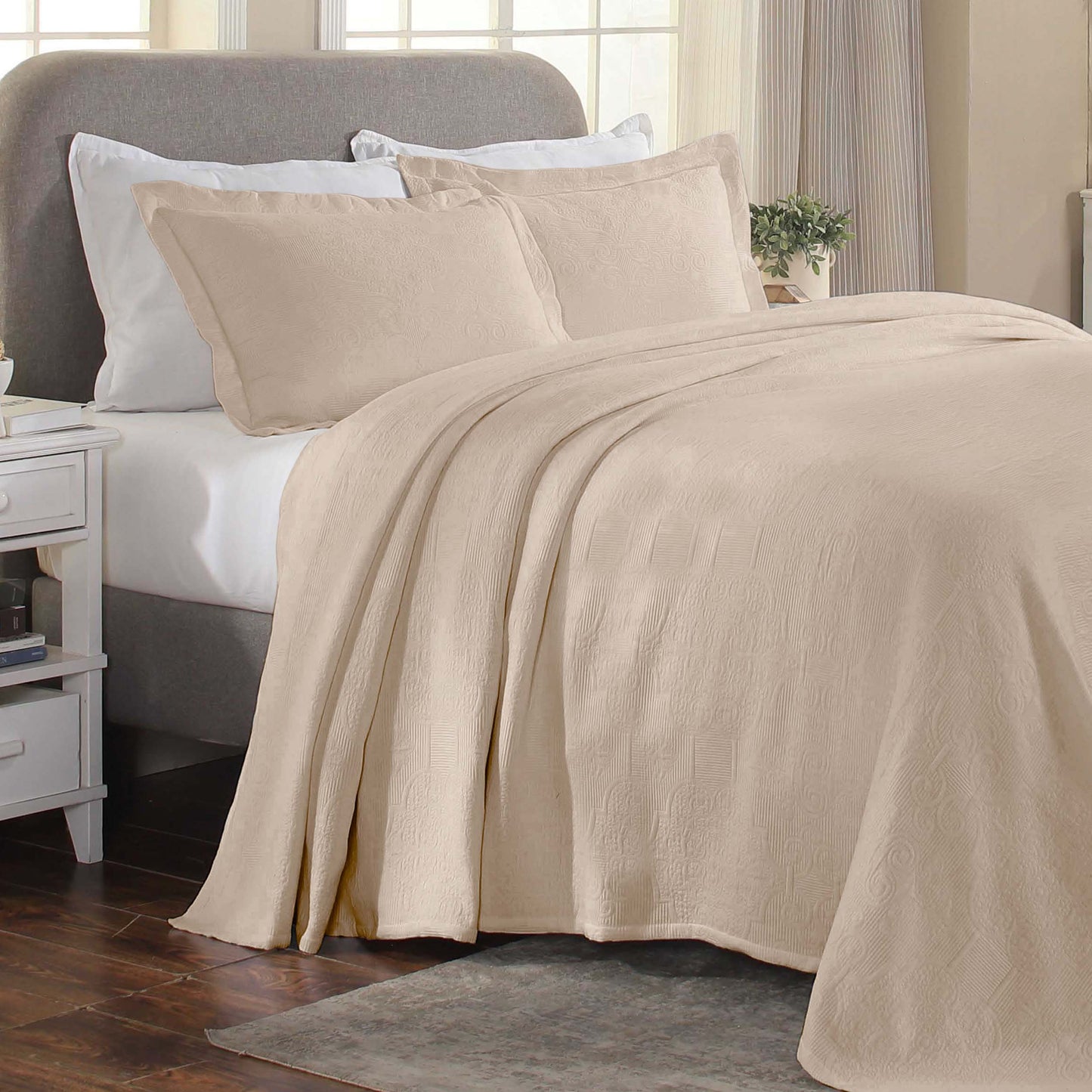 Florin Cotton Matelasse Weave Jacquard Scroll Medallion Bedspread Set - Linen