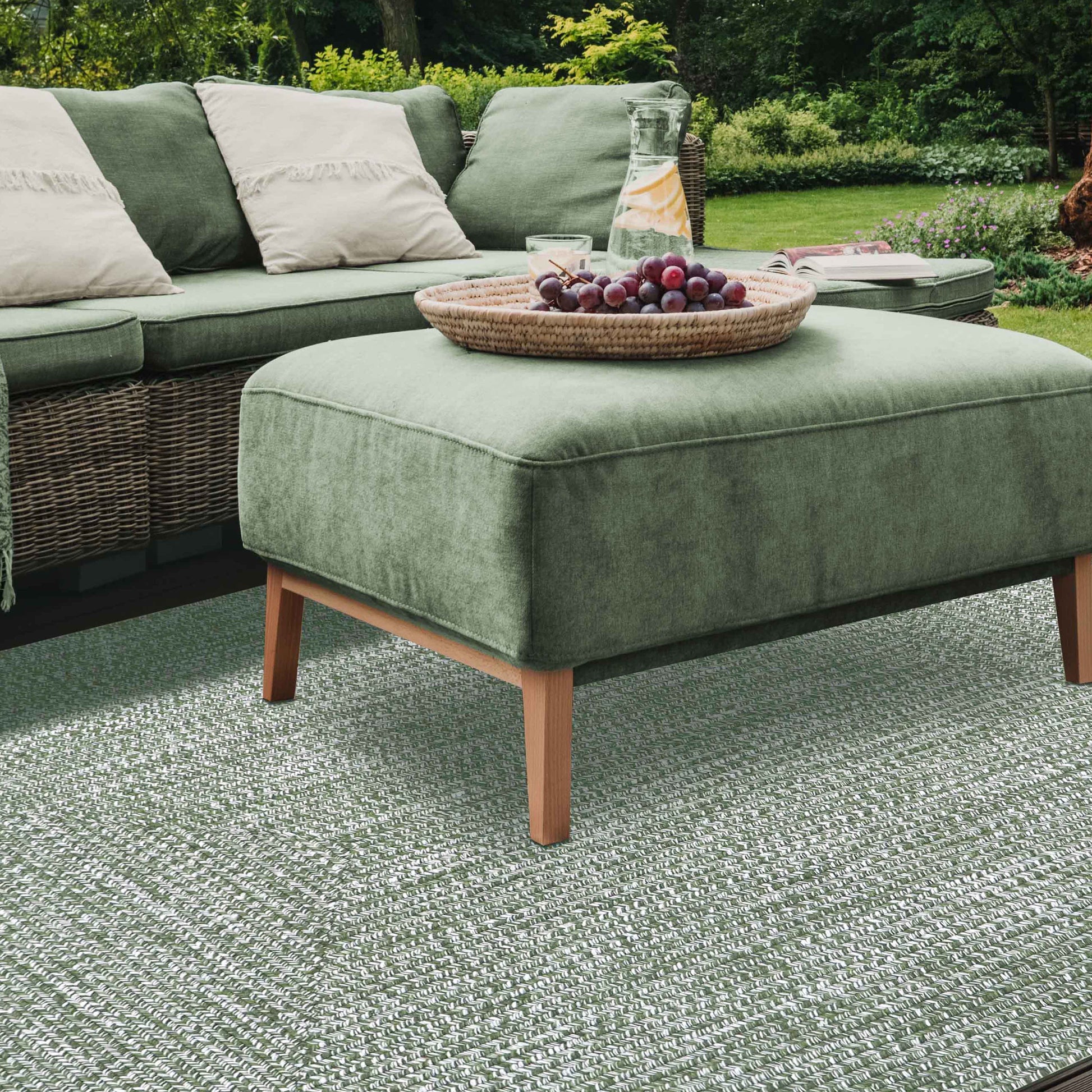 Multi Toned Braided Area Rug Bohemian Indoor Outdoor Rugs - Green-White