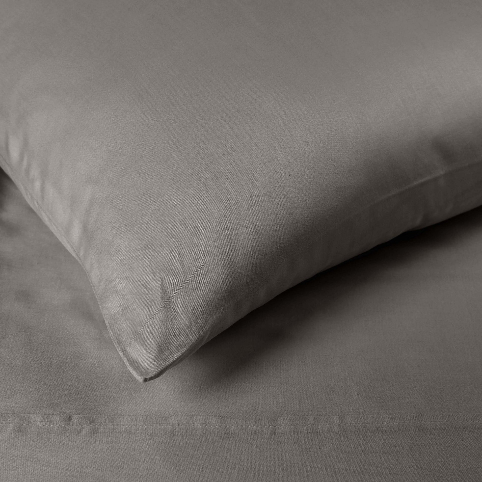 Egyptian Cotton 300 Thread Count Solid Deep Pocket Sheet Set - Gray