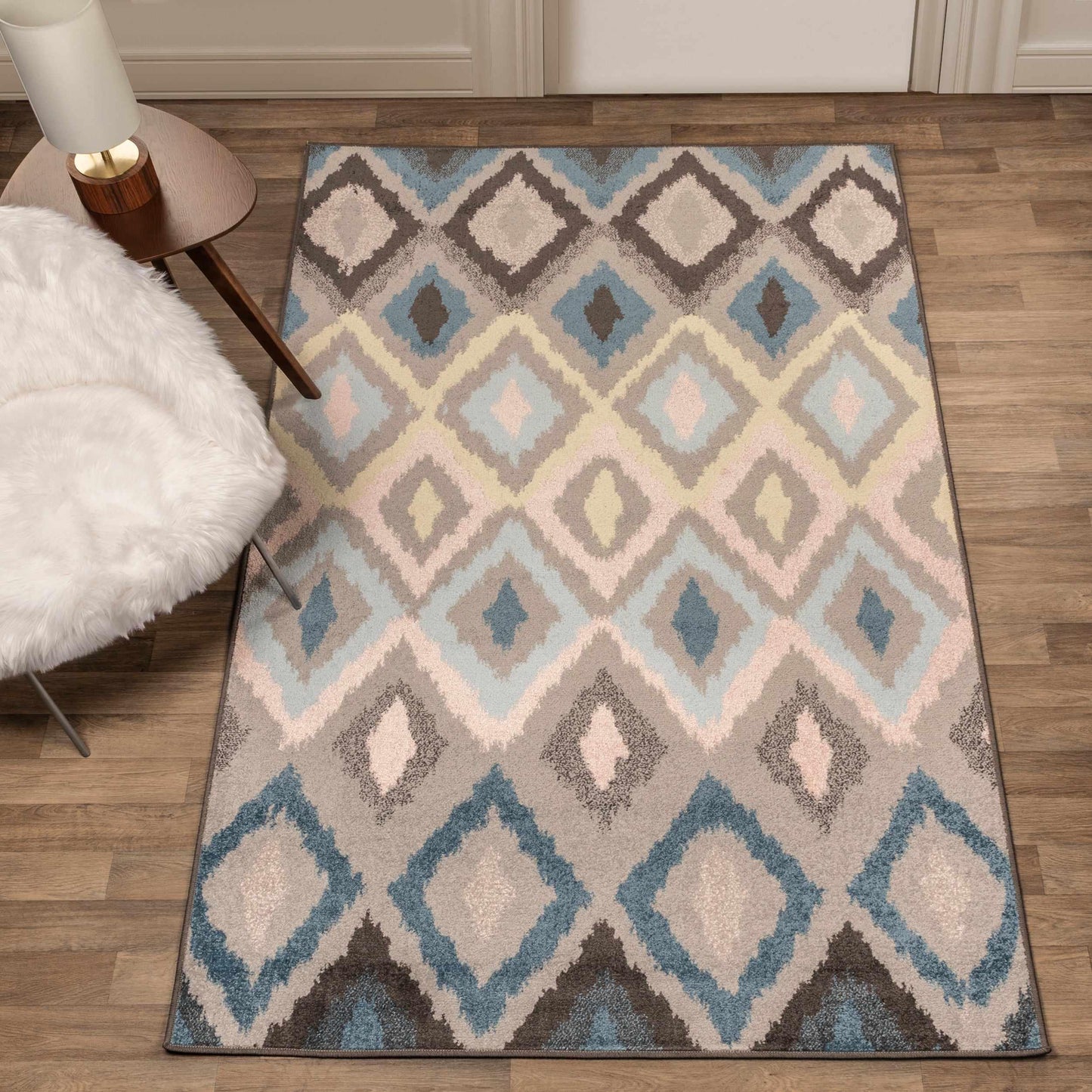  Superior Harlequin Contemporary Geometric Diamonds Indoor Area Rug 