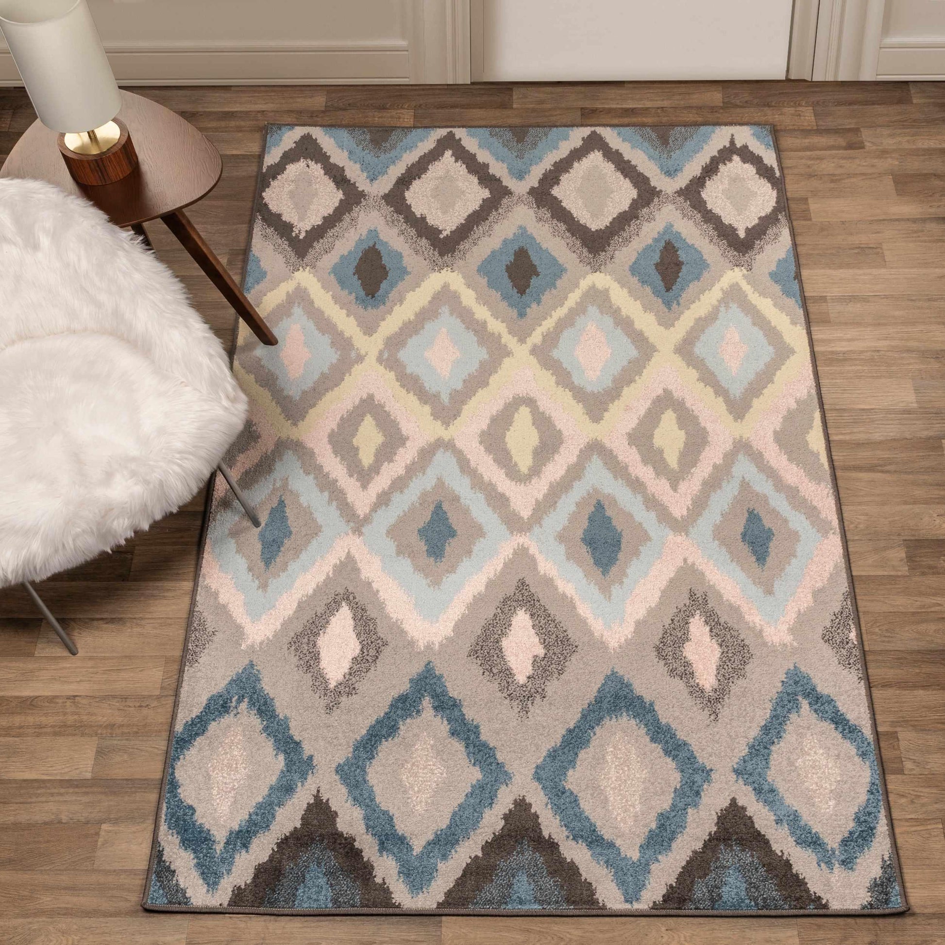 Superior Harlequin Contemporary Geometric Diamonds Indoor Area Rug 