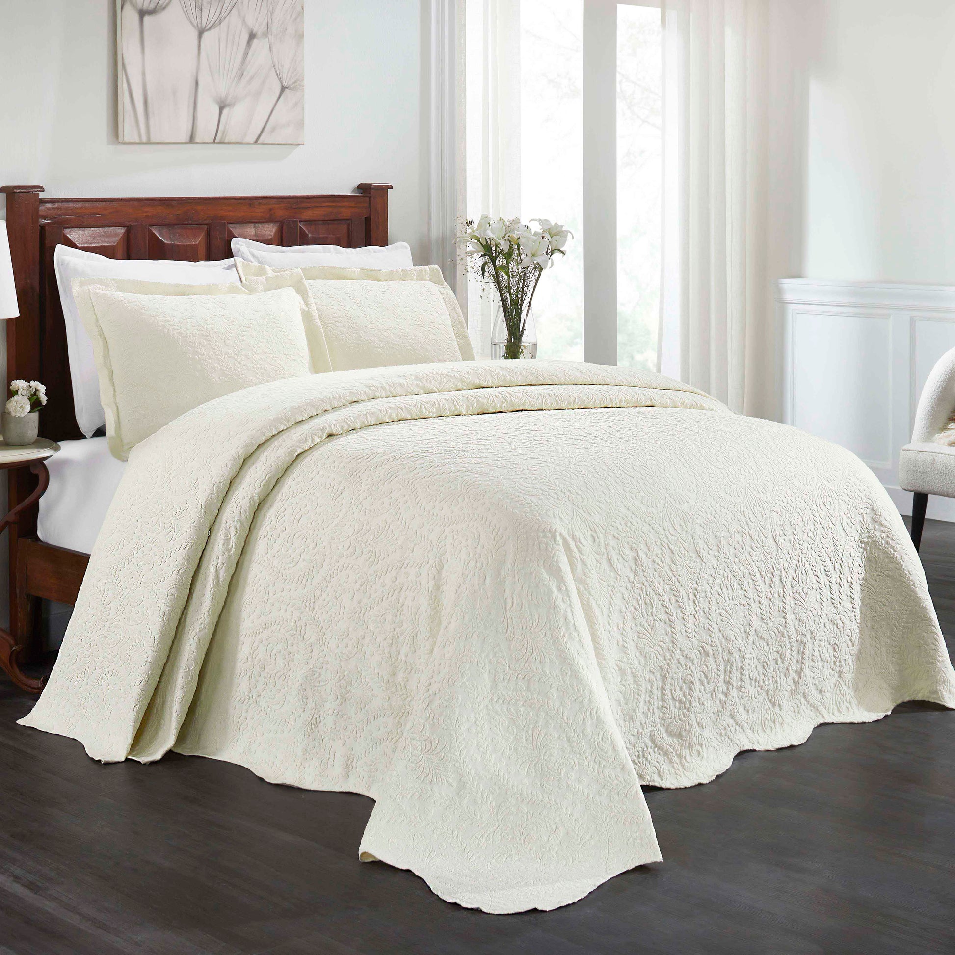 Aspen Cotton Blend Jacquard Floral Scalloped Edge Bedspread Set - Ivory