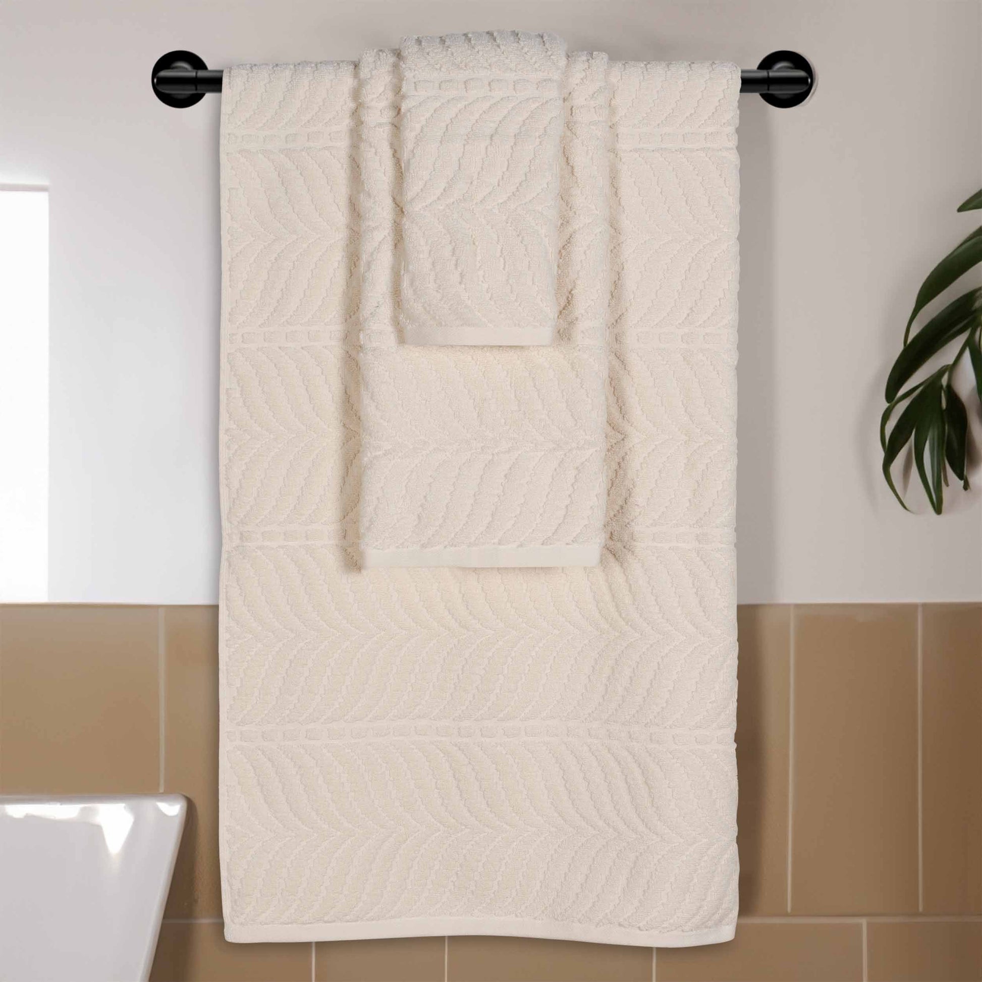 Chevron Zero Twist Jaquard Cotton 3 Piece Bathroom Towel Set - Ivory