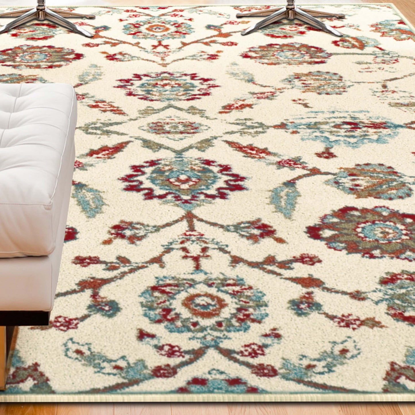 Brookshire Antique Traditional Floral Indoor Area Rug - Ivory