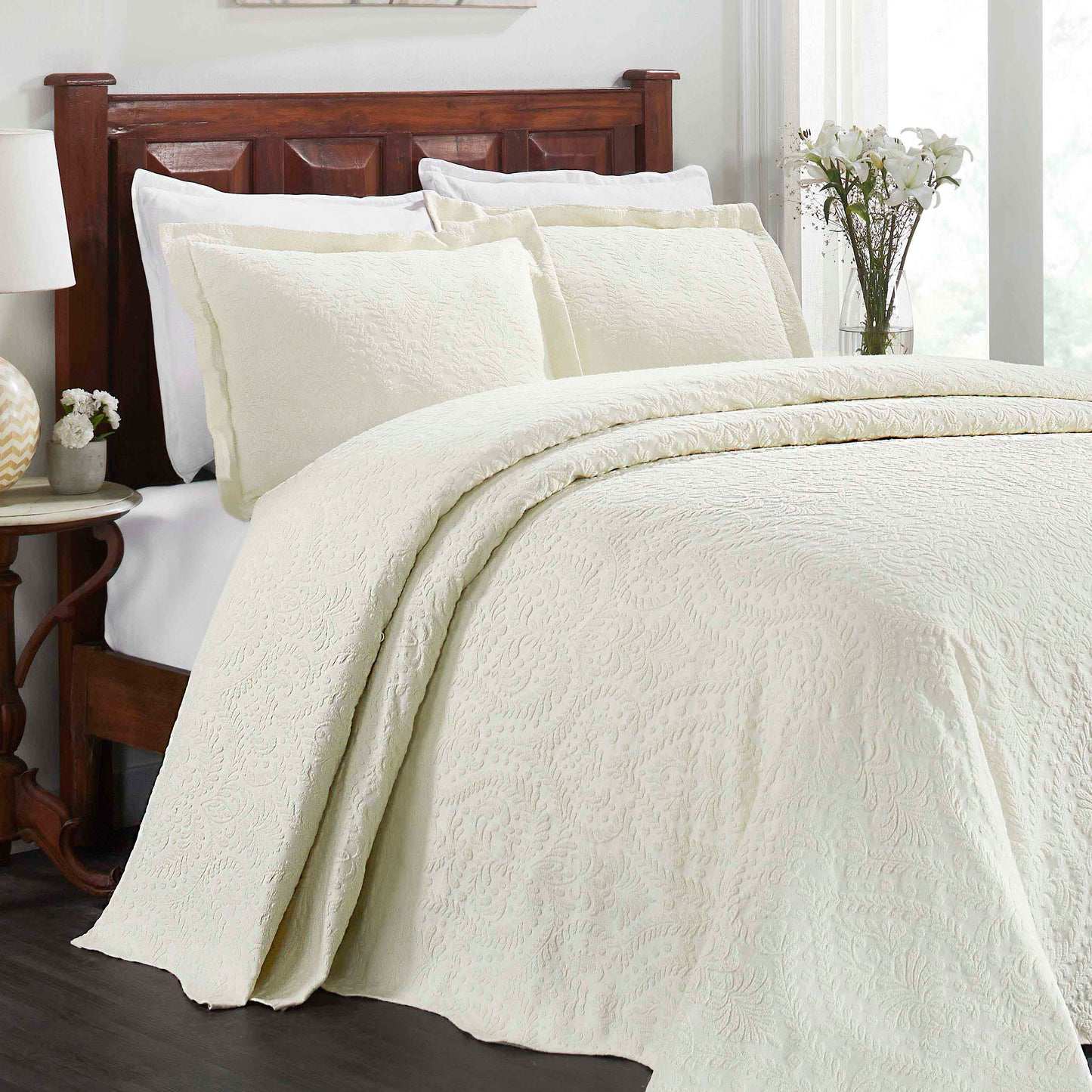 Aspen Cotton Blend Jacquard Floral Scalloped Edge Bedspread Set - Ivory