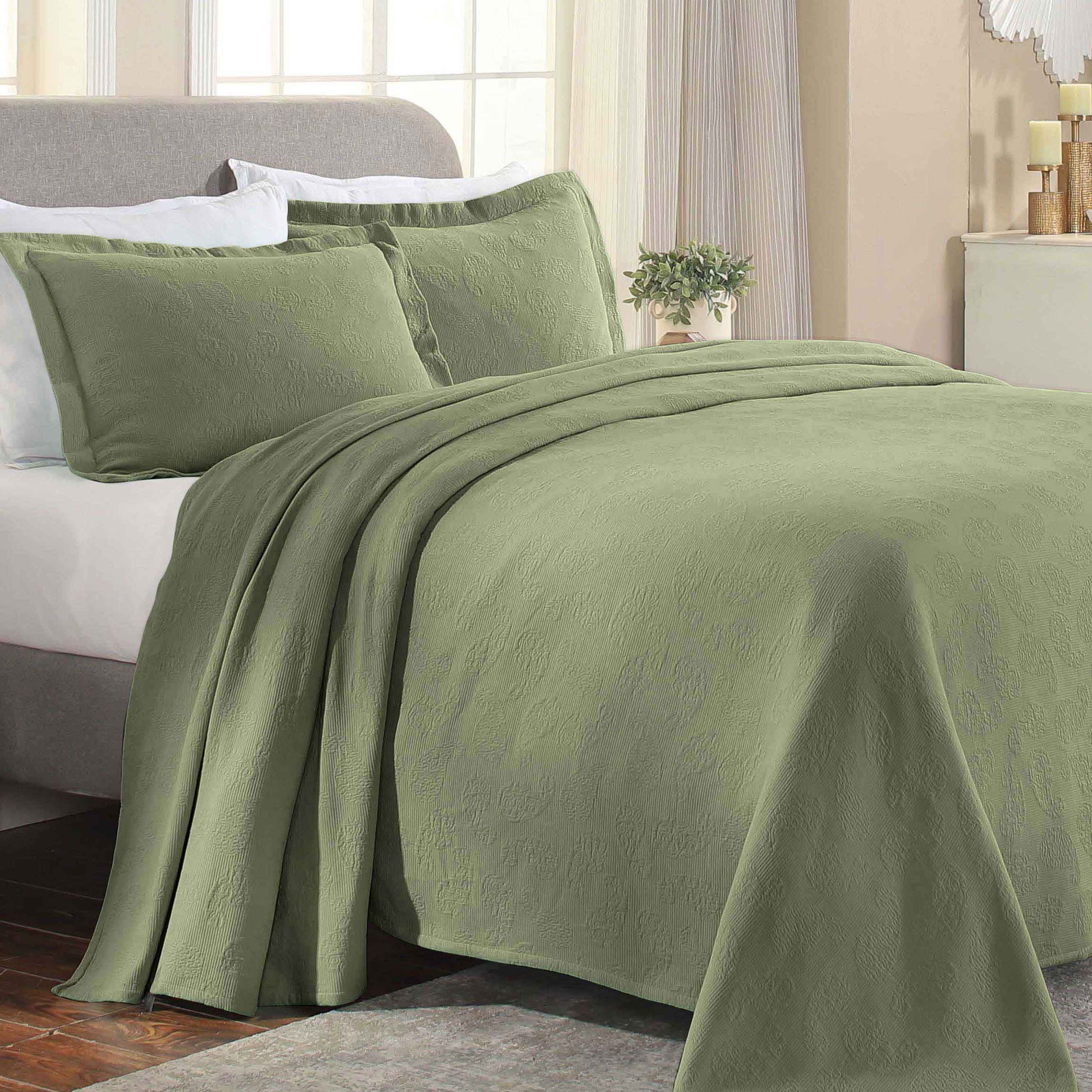 Jacquard Matelassé Paisley Cotton Bedspread Set - Sage