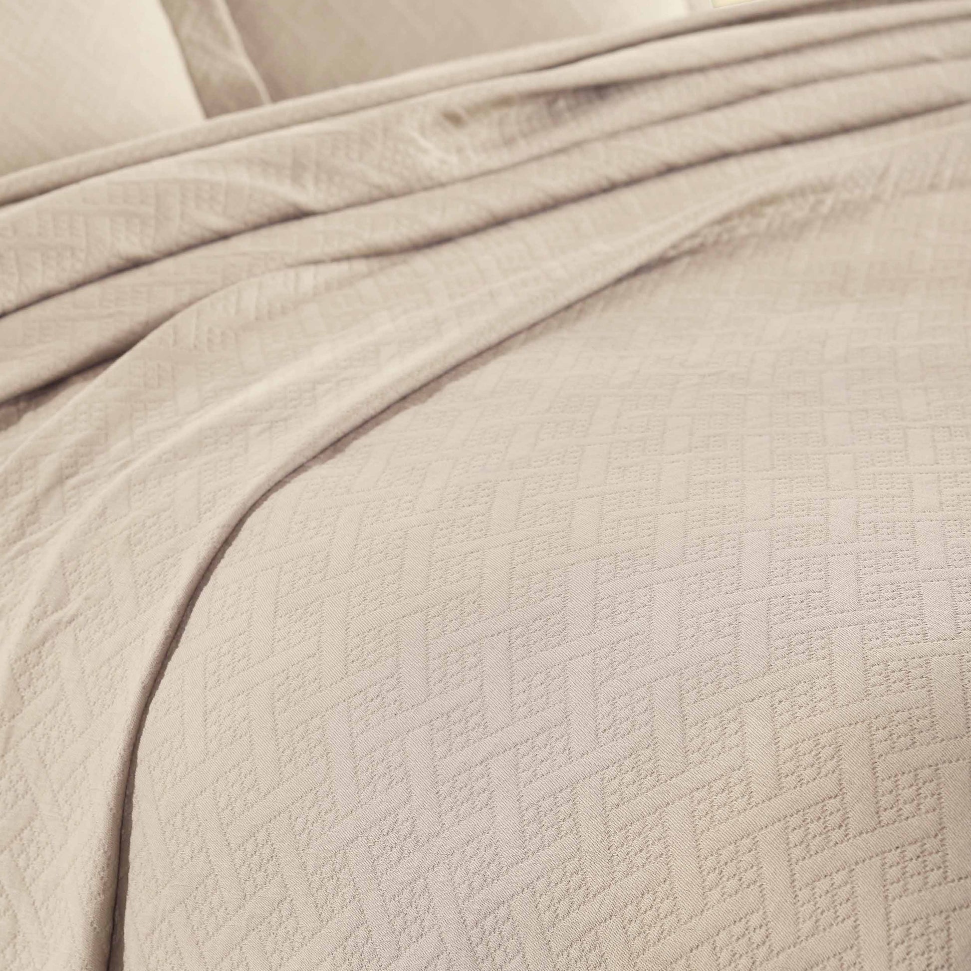 Basket Weave Matelasse Cotton Bedspread Set - Linen