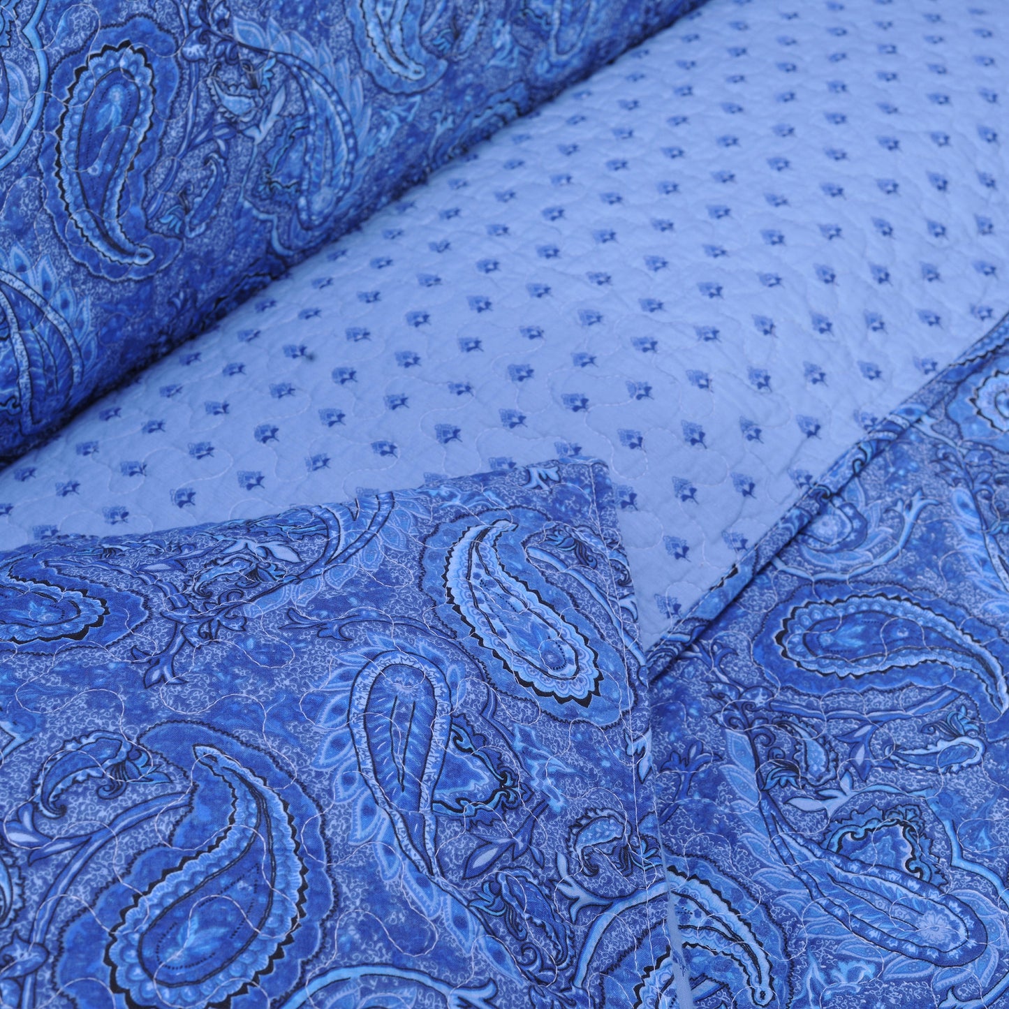 Reversible Morrocan Paisley Cotton Quilt Set -  Navy