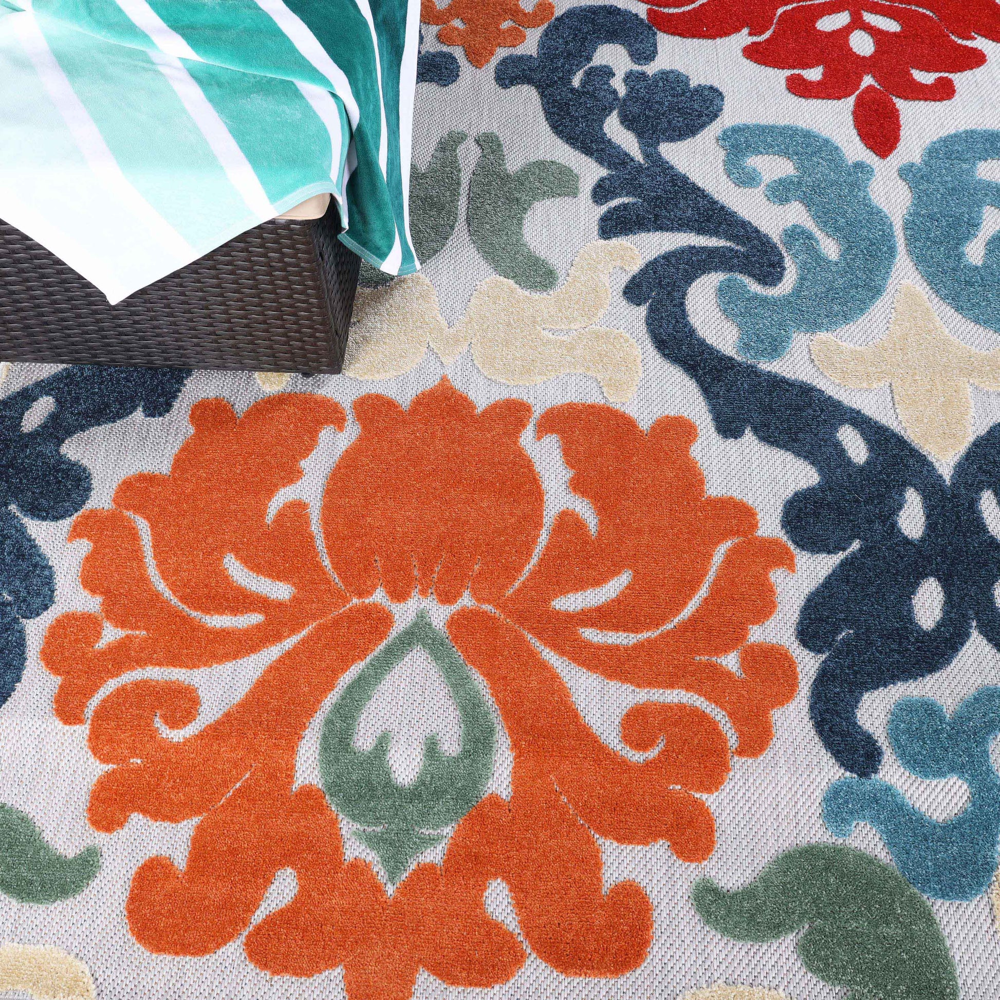 Lowell Traditional Damask Indoor Outdoor Area Rug - Multicolor