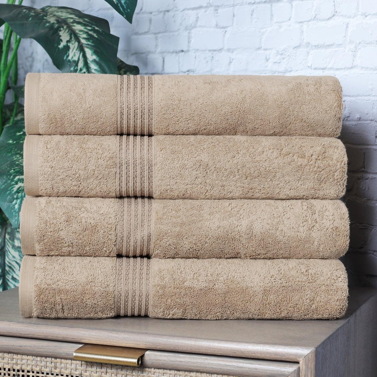 Egyptian Cotton Highly Absorbent Solid 4 Piece Bath Towel Set