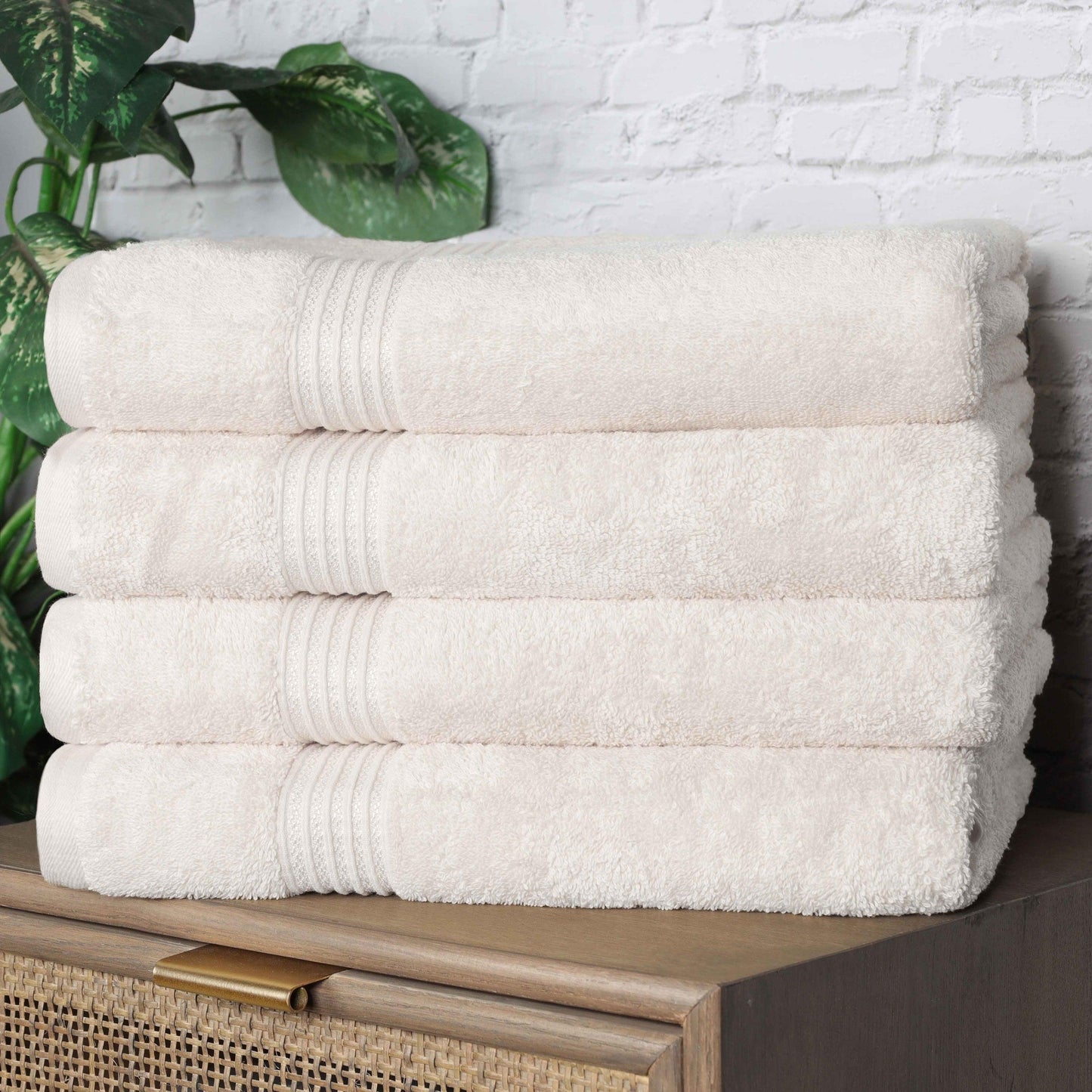 Egyptian Cotton Highly Absorbent Solid 4 Piece Bath Towel Set