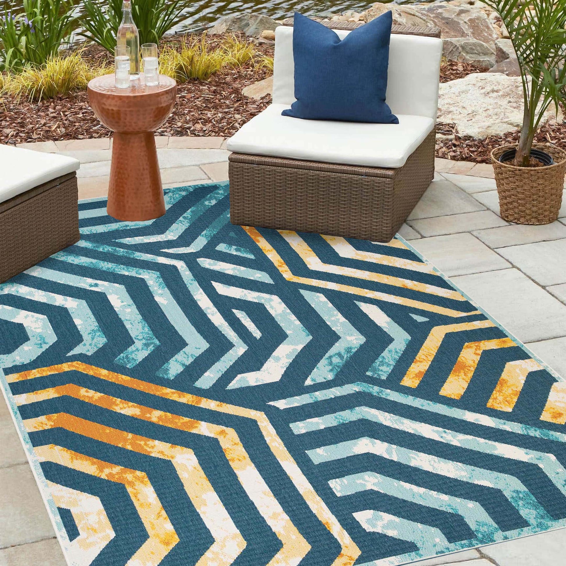 Waimea Modern Geometric Coastal Indoor Outdoor Area Rug - NavyBlue-Cream