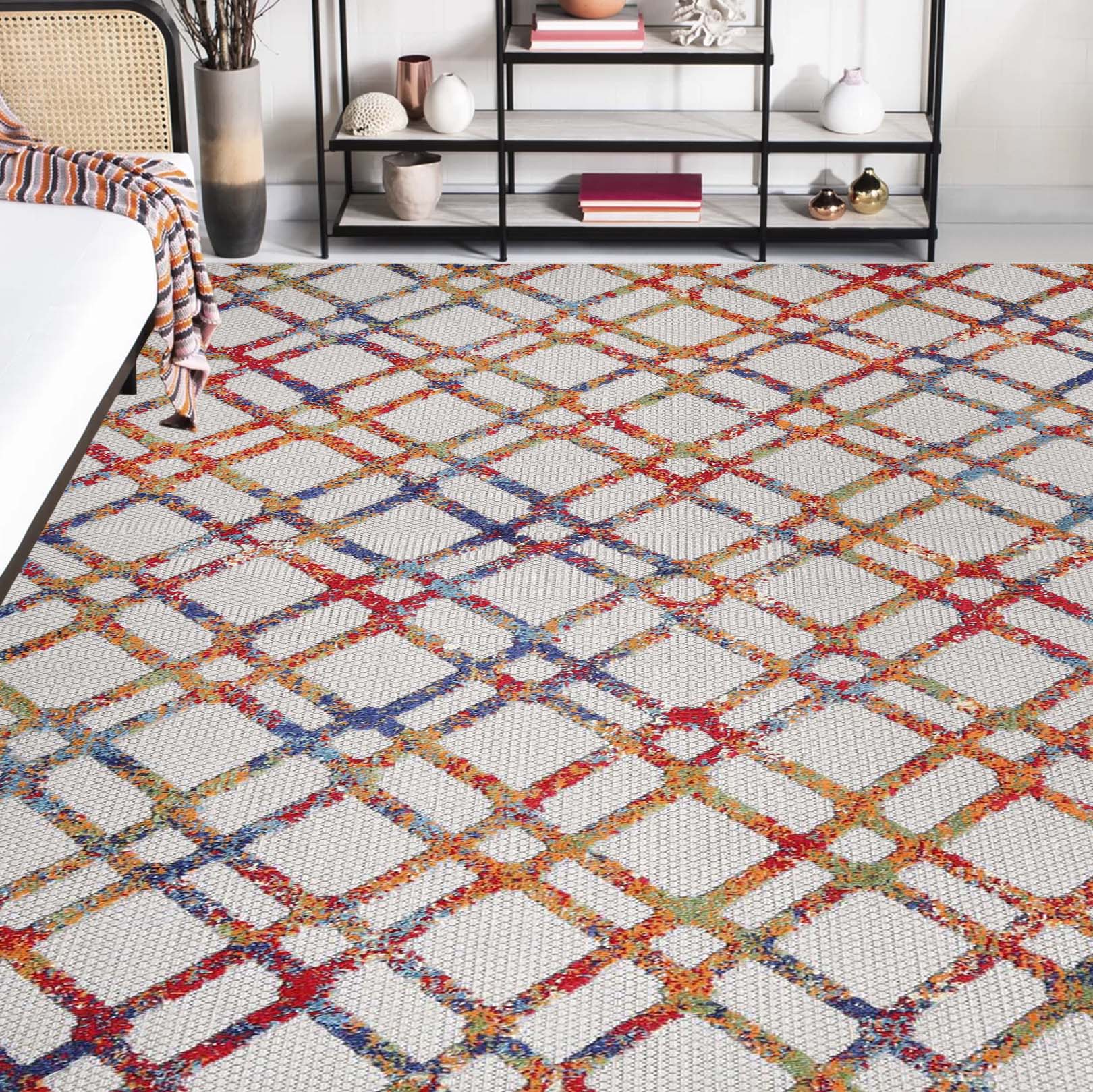 Superior Paxson Geometric Diamond Lattice Indoor/Outdoor Area Rug - Cream